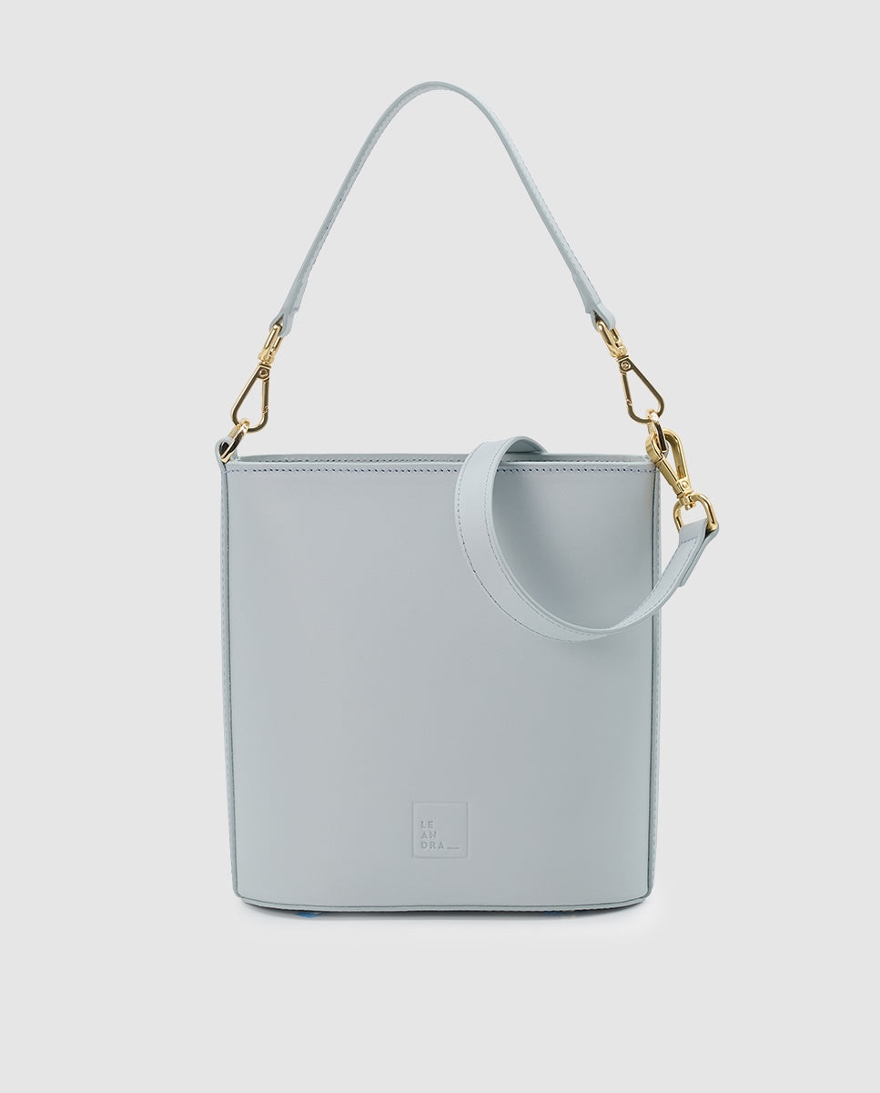 Imagem 0 de Mala a Tiracolo Tipo Bucket Multiposições de Pele com Fecho Zip