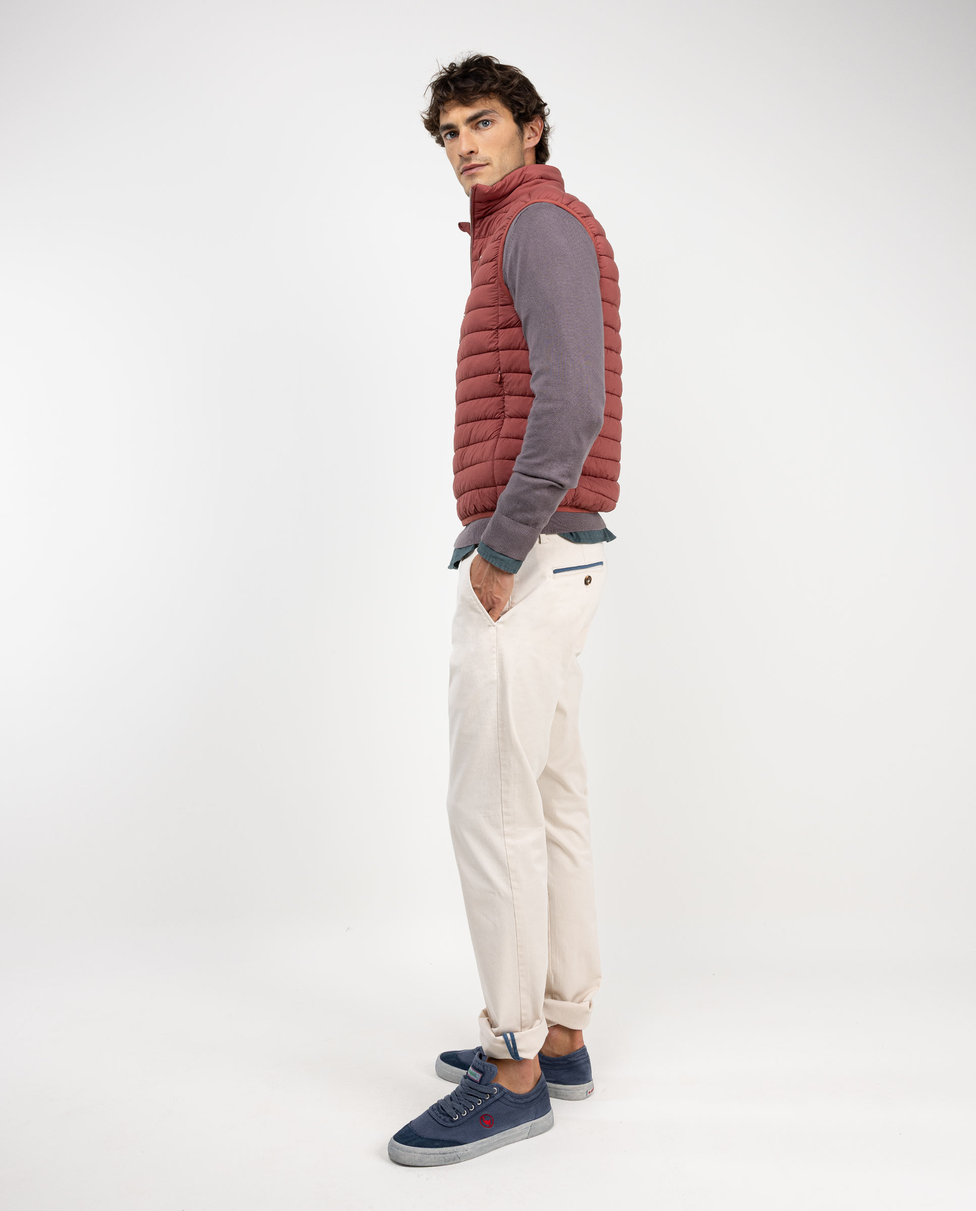 Colete Acolchoado Liso com Fecho Zip Vermelho-3