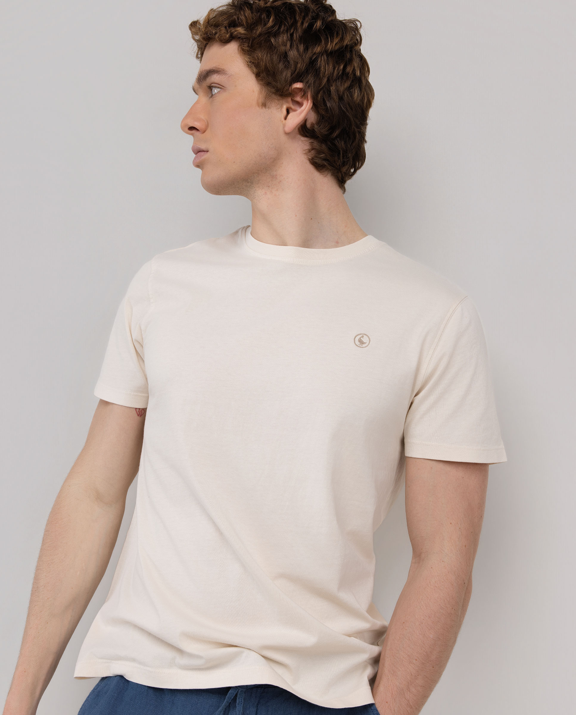T-shirt Básica Garment Dyed Cru-4