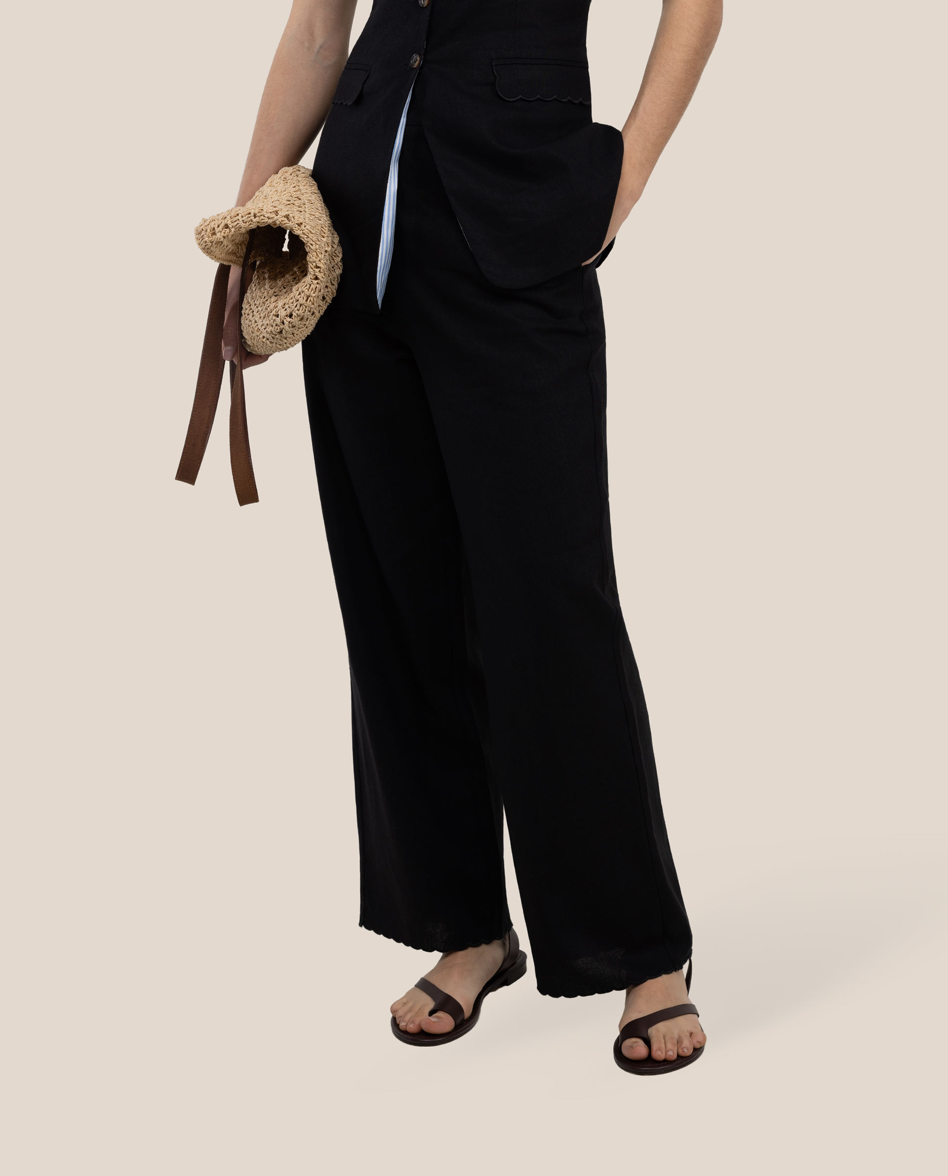 Calças Retas Harper Brancas Preto-2