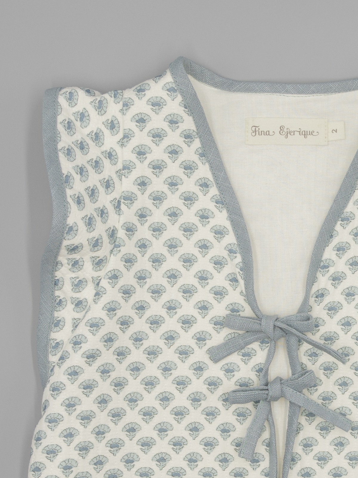 Colete Infantil Acolchoado com Estampado Floral Azul-claro-4