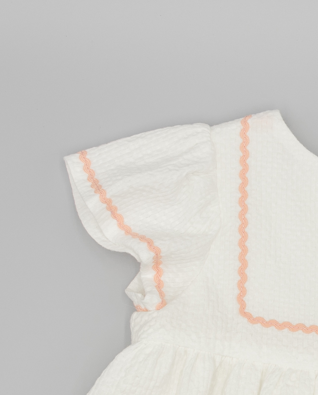 Vestido Infantil em Piqué com Ondulina Branco-3