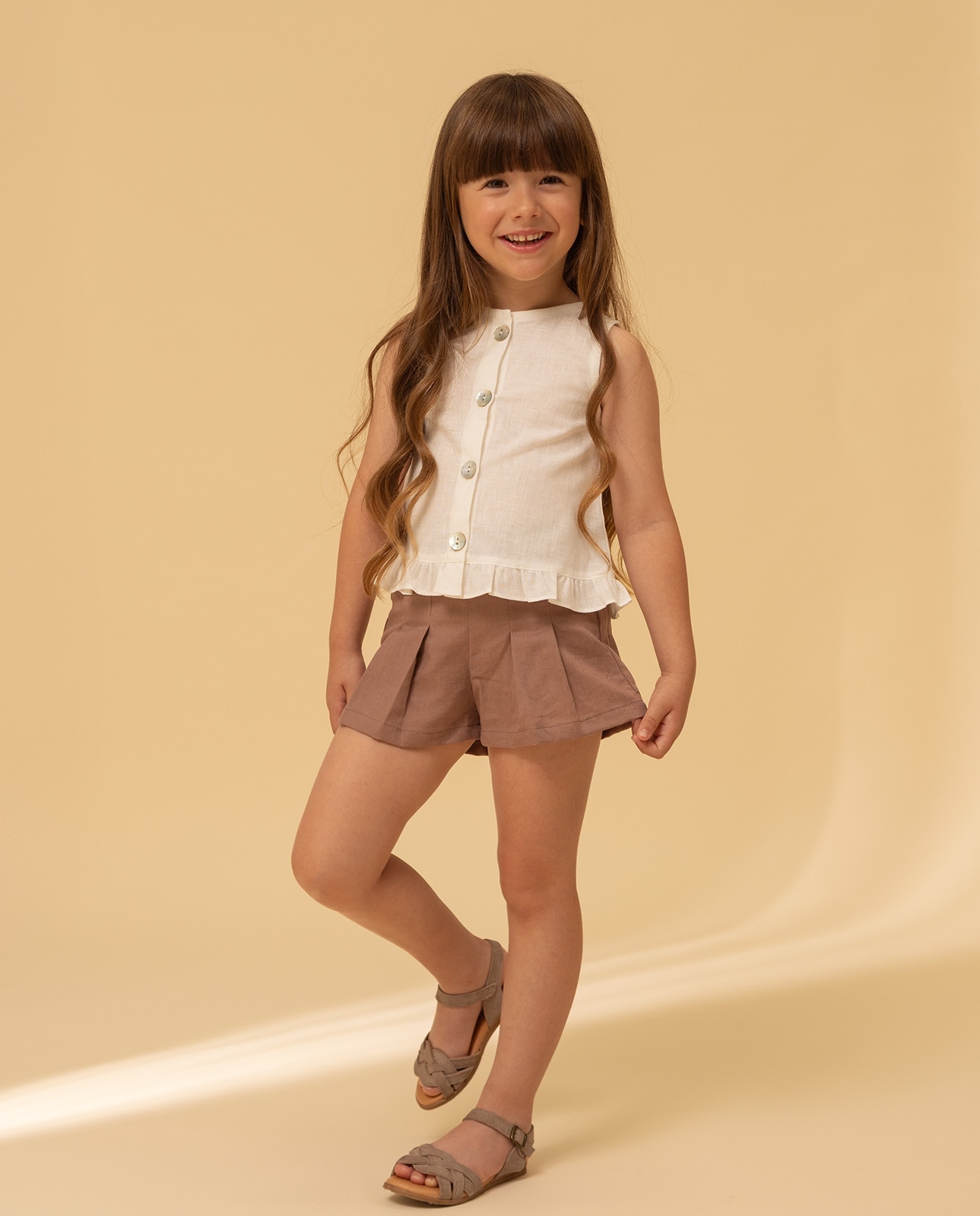 Imagem 0 de Short Infantil de Pregas em Linho