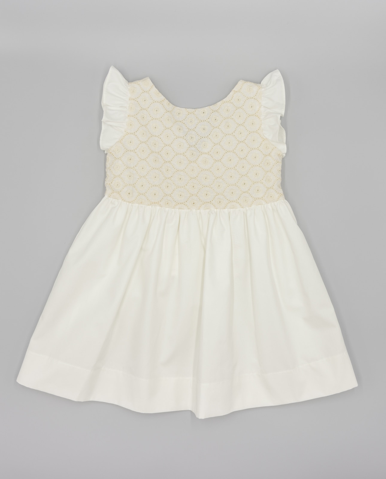 Imagem 0 de Vestido Infantil Bordado com Corpo Bordado e Manga com Folho