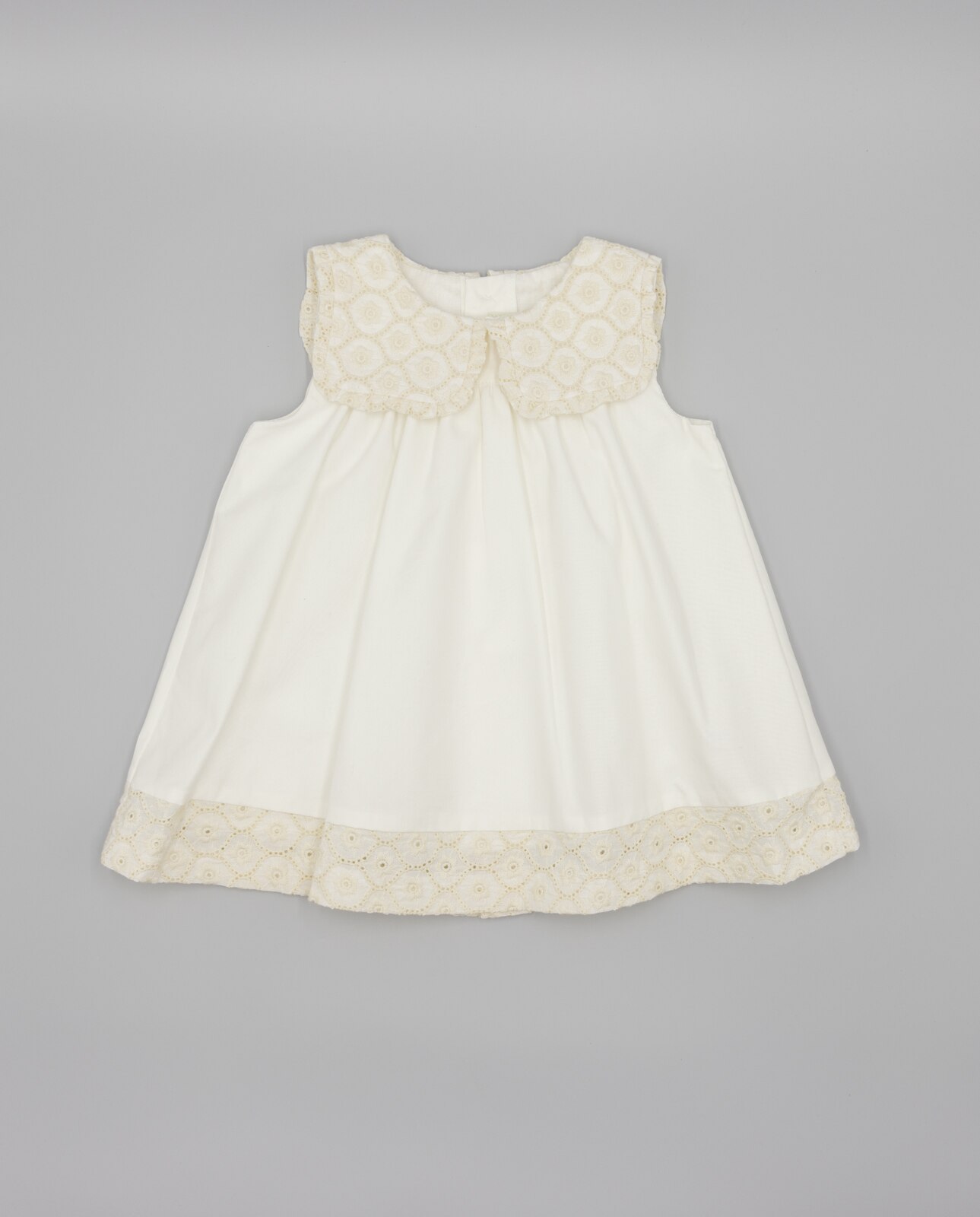 Vestido para Bebé com Gola Marinheira e Bordado Fina Ejerique Cru-2
