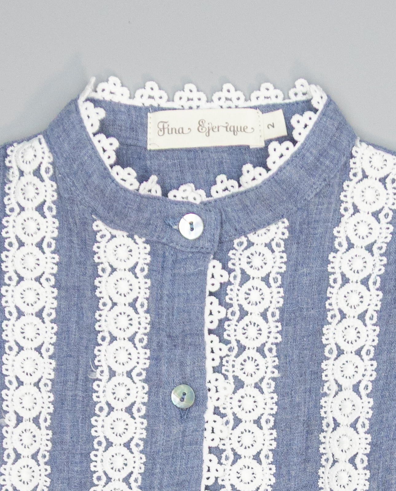 Camisa Infantil de Algodão com Guipur na Gola e Entredoses Azul-3