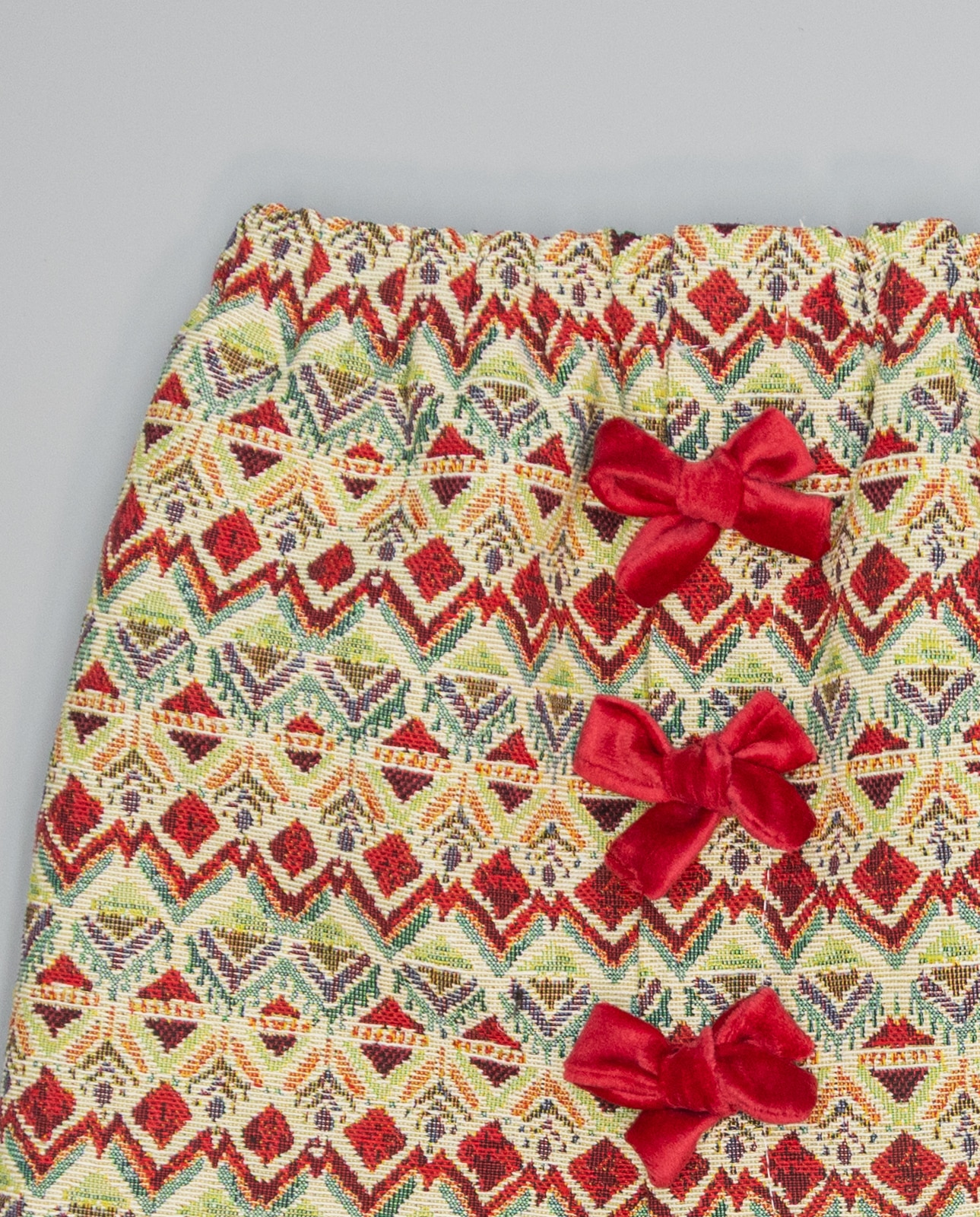 Saia Franzida de Jacquard Tapeceiro com Laços de Veludo Vermelho-3