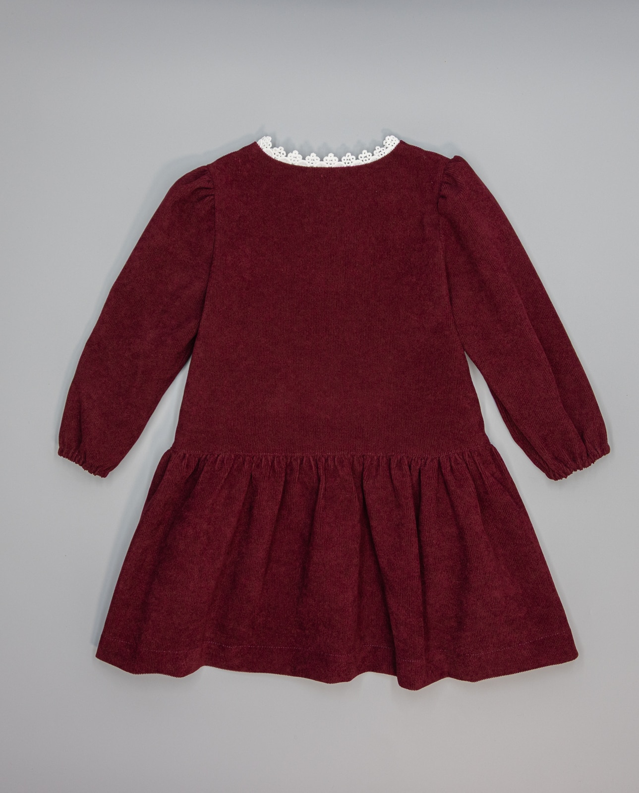 Vestido Bordeaux de Bombazina com Guipur no Decote e Parte Frontal Grená-2
