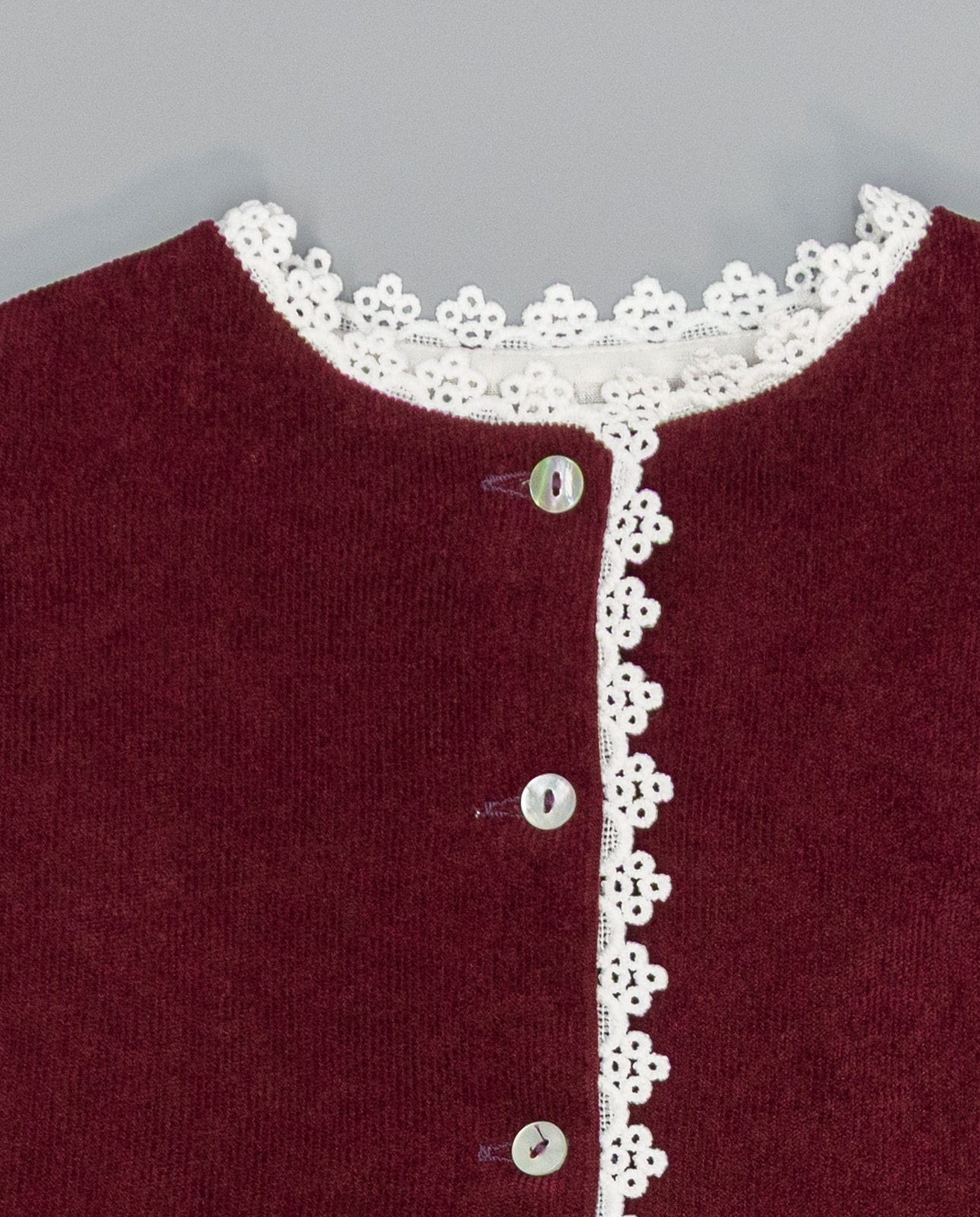 Vestido Bordeaux de Bombazina com Guipur no Decote e Parte Frontal Grená-3