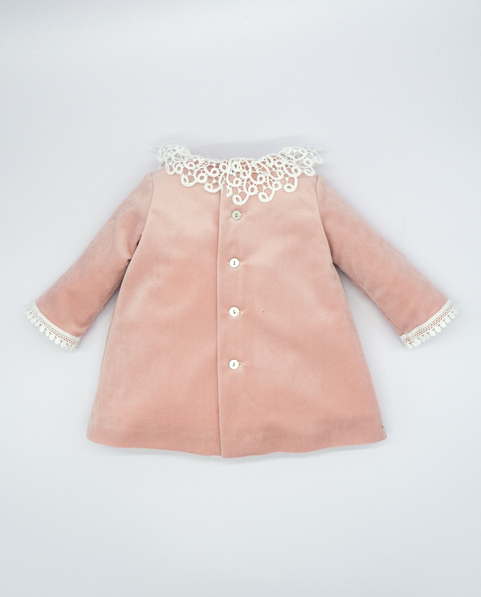 Vestido de Veludo com Peitilho e Gola de Guipur em Branco Rosa-2
