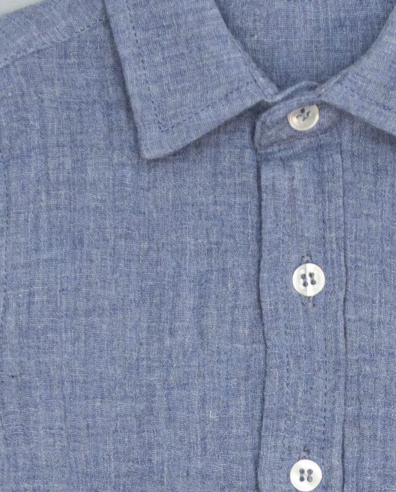 Camisa Azul de Gase de Tecido Duplo com Gola Camiseiro e Fole Posterior Azul-3