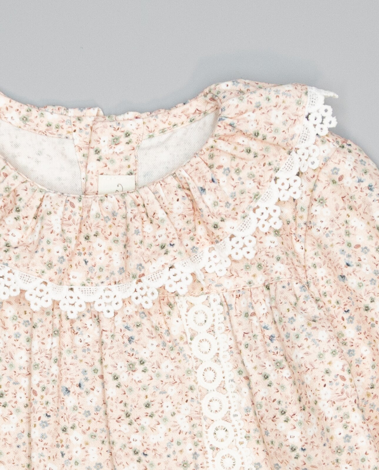 Camisa de Viella Floral Rosa com Folho e Entredós na Frente Rosa-3