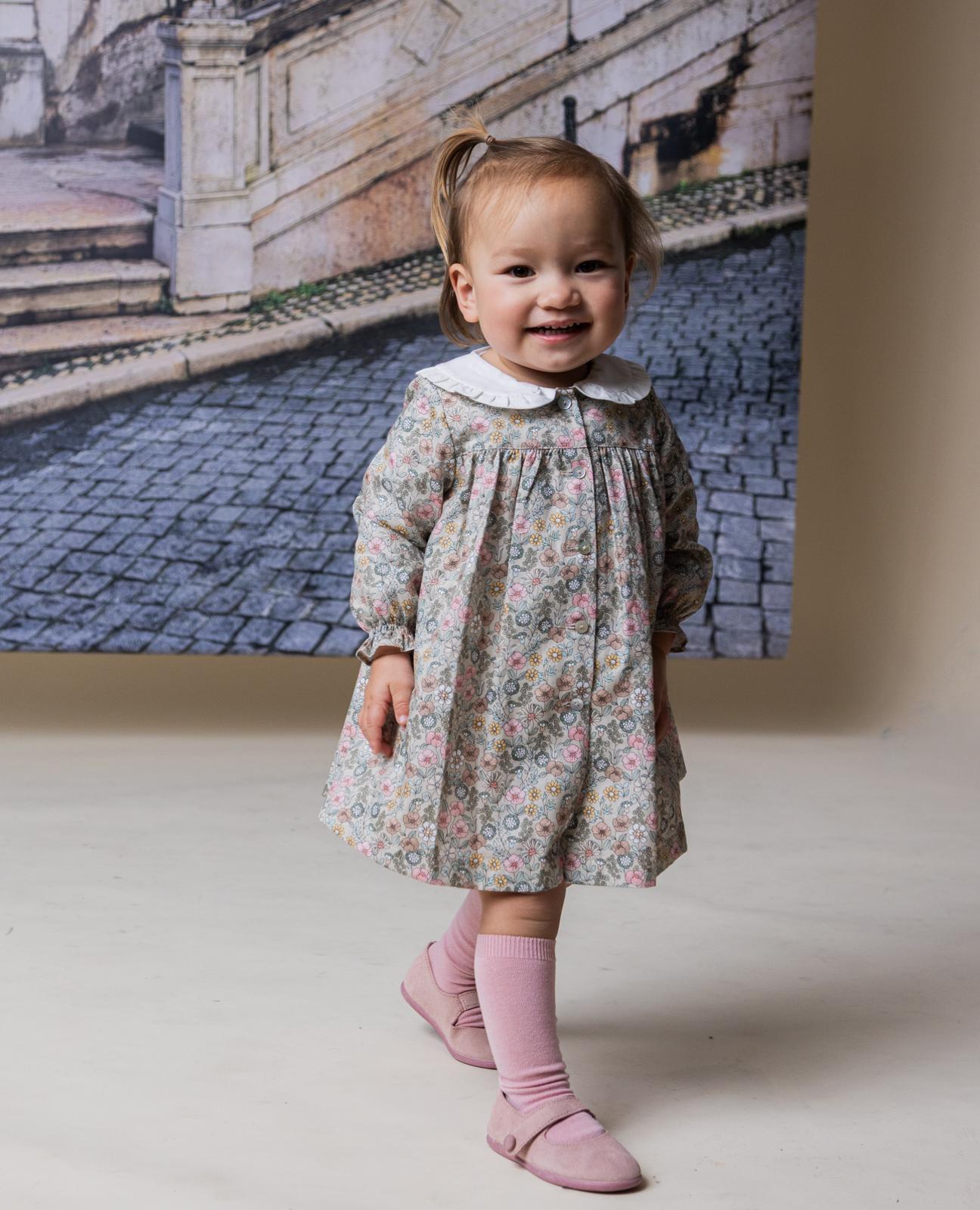 Imagem 0 de Vestido Bege de Viella Floral com Botões na Parte Frontal com Gola em Branco e Pala