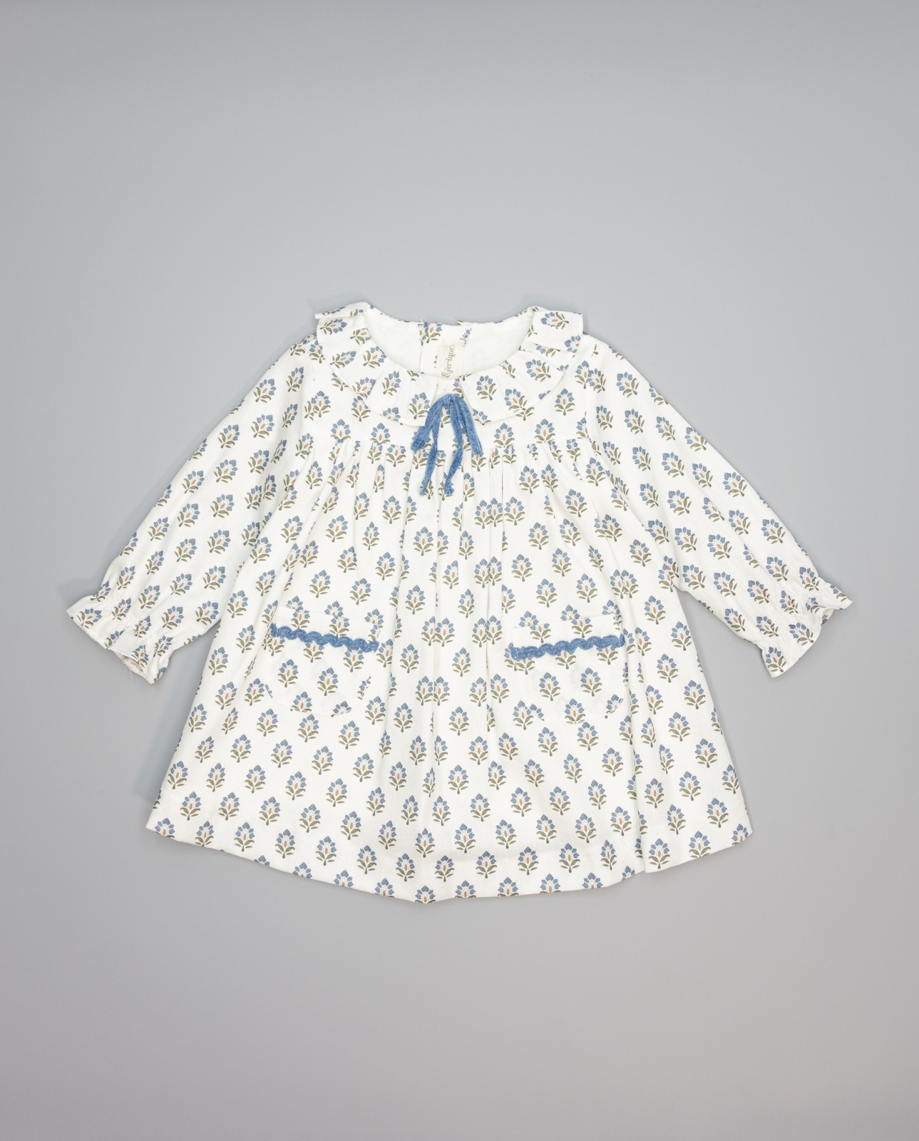 Imagem 0 de Vestido para Bebé em Viella Floral com Laço e Detalhes de Ondulina