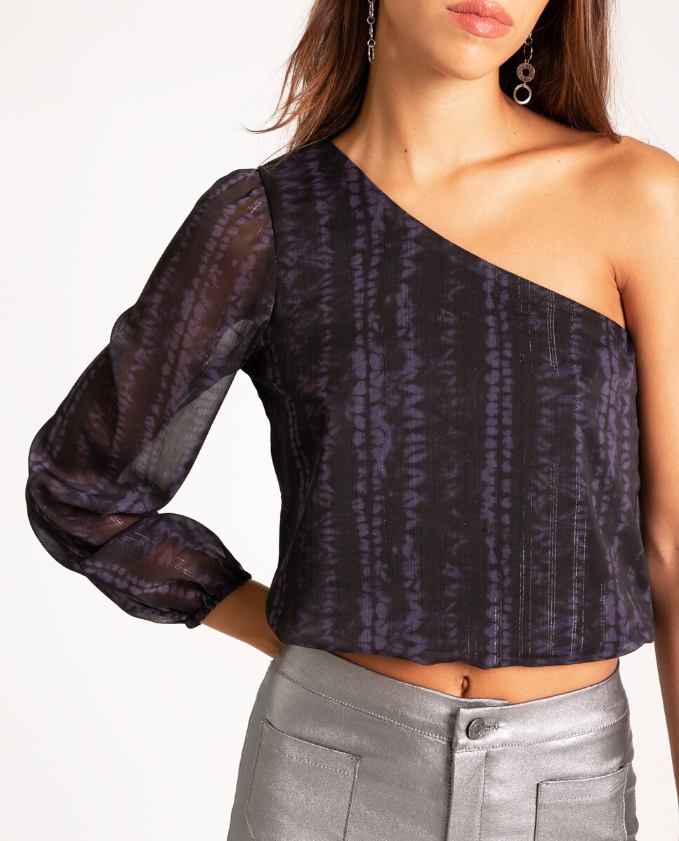 Blusa Assimétrica com Efeito Brilhante Preto-5
