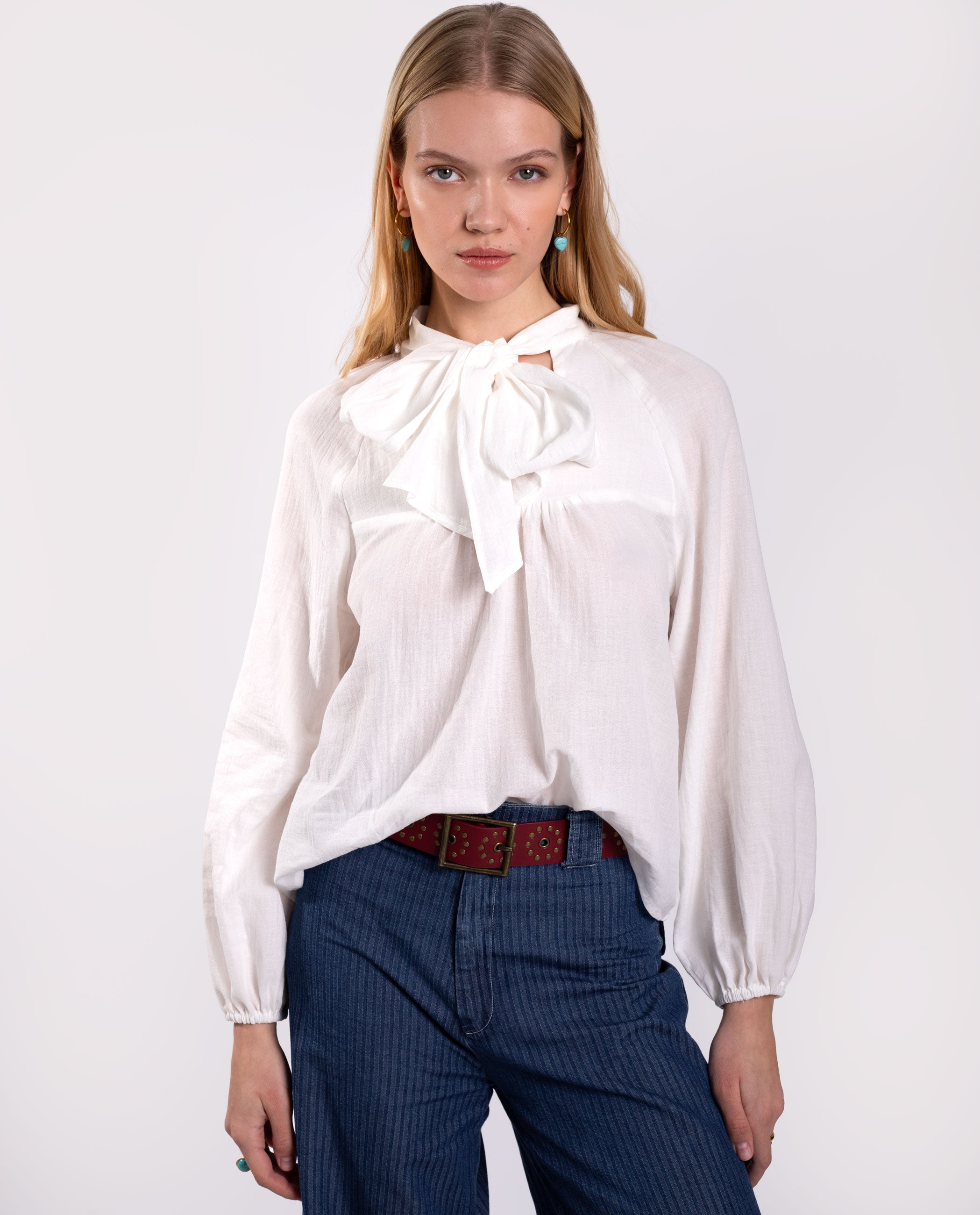 Blusa de Manga Comprida com Laçada Branco-1