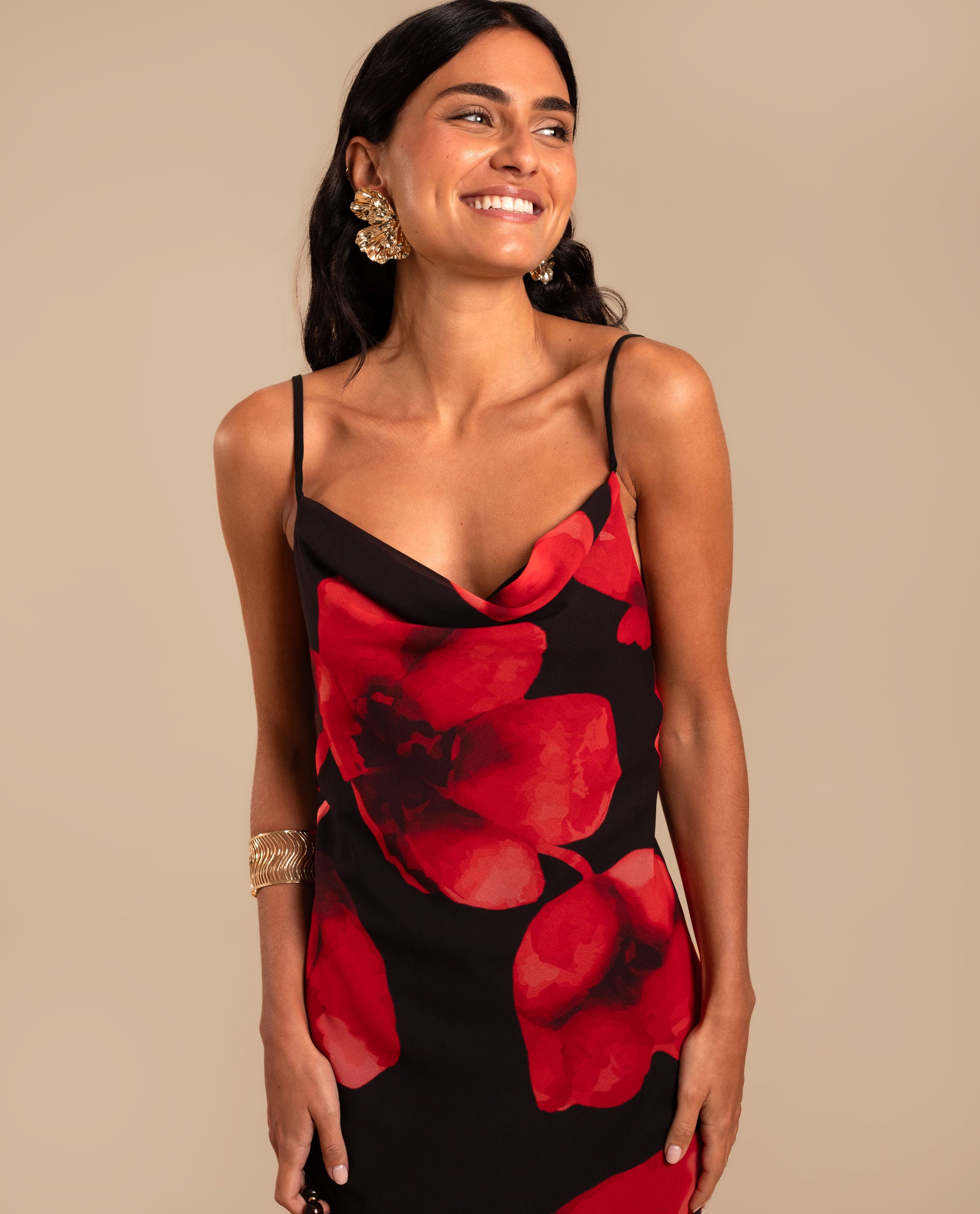 Vestido Comprido Estilo Lingerie com Folho Preto / Vermelho-4