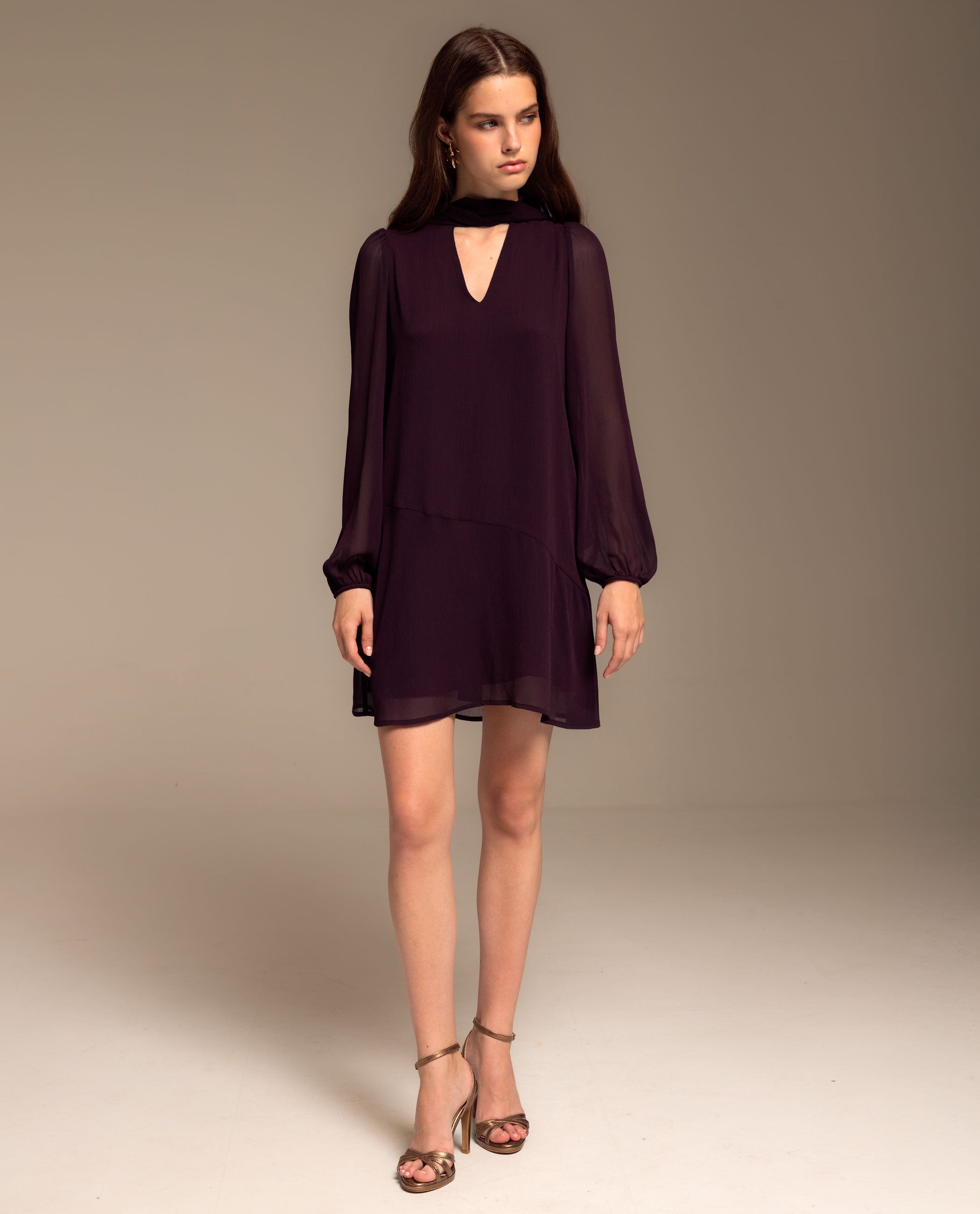 Vestido Curto de Manga Abalonada e Laçada Roxo-1