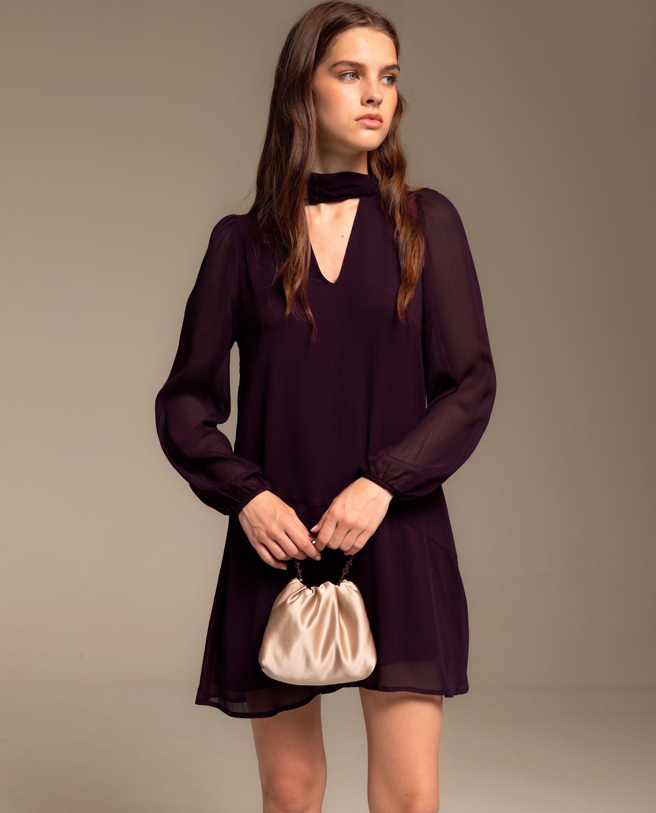 Vestido Curto de Manga Abalonada e Laçada Roxo-2