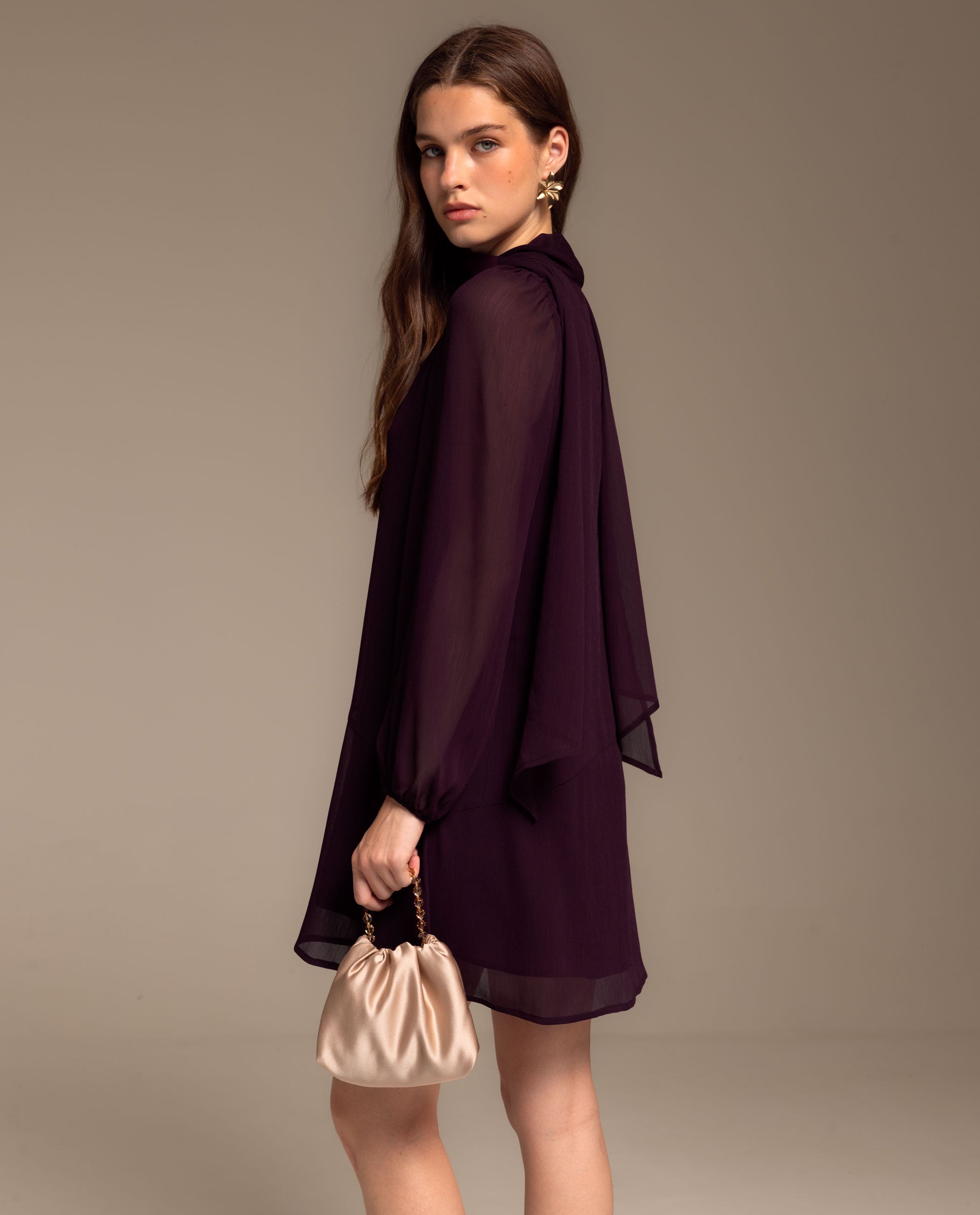Vestido Curto de Manga Abalonada e Laçada Roxo-3