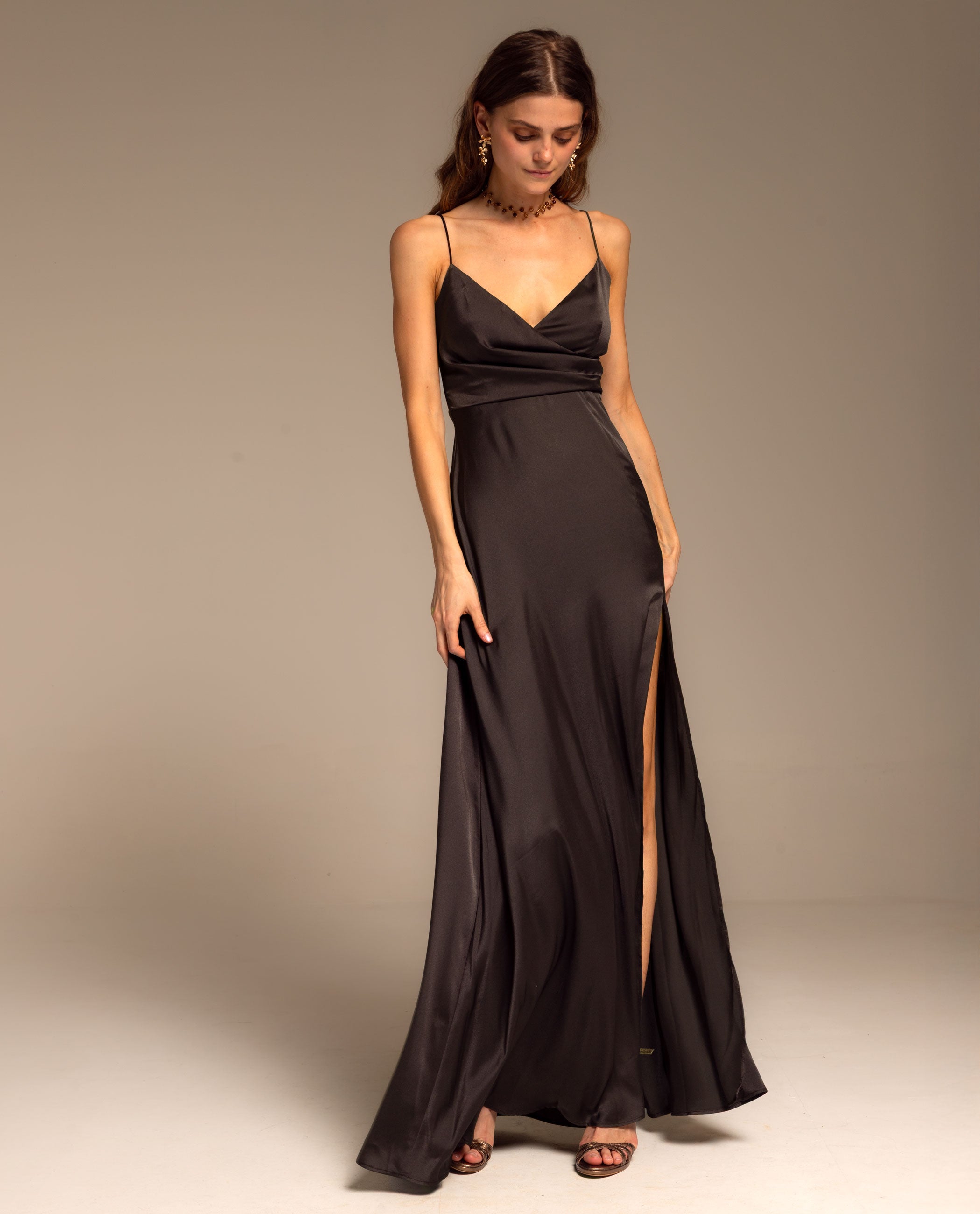 Vestido Comprido Princesa de Alças Preto-2