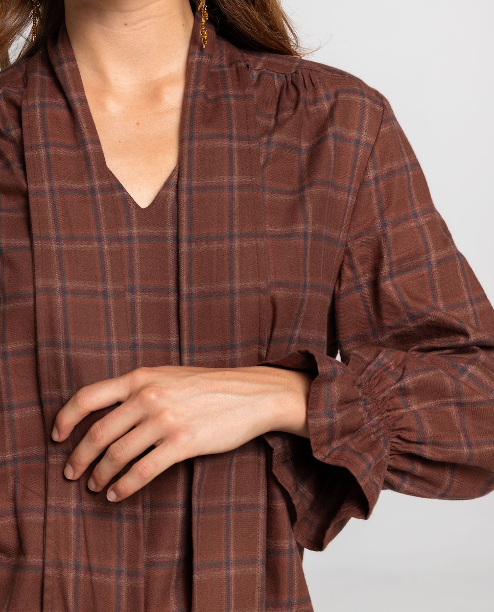 Blusa com Decote em V e Manga Comprida com Punho Elástico Castanho-3