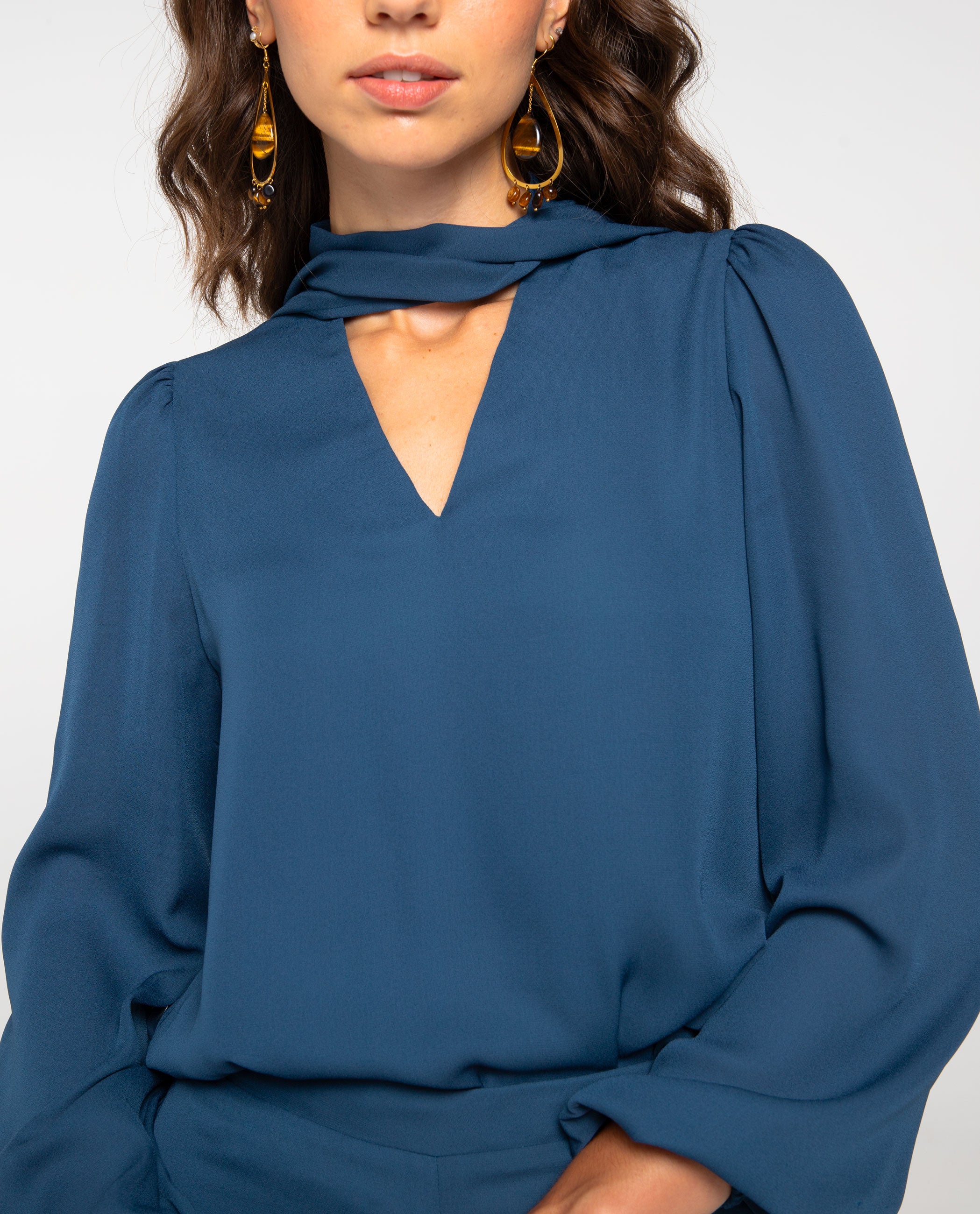 Blusa de Manga Comprida com Decote em V e Laçada Multiposições Azul-índigo-3