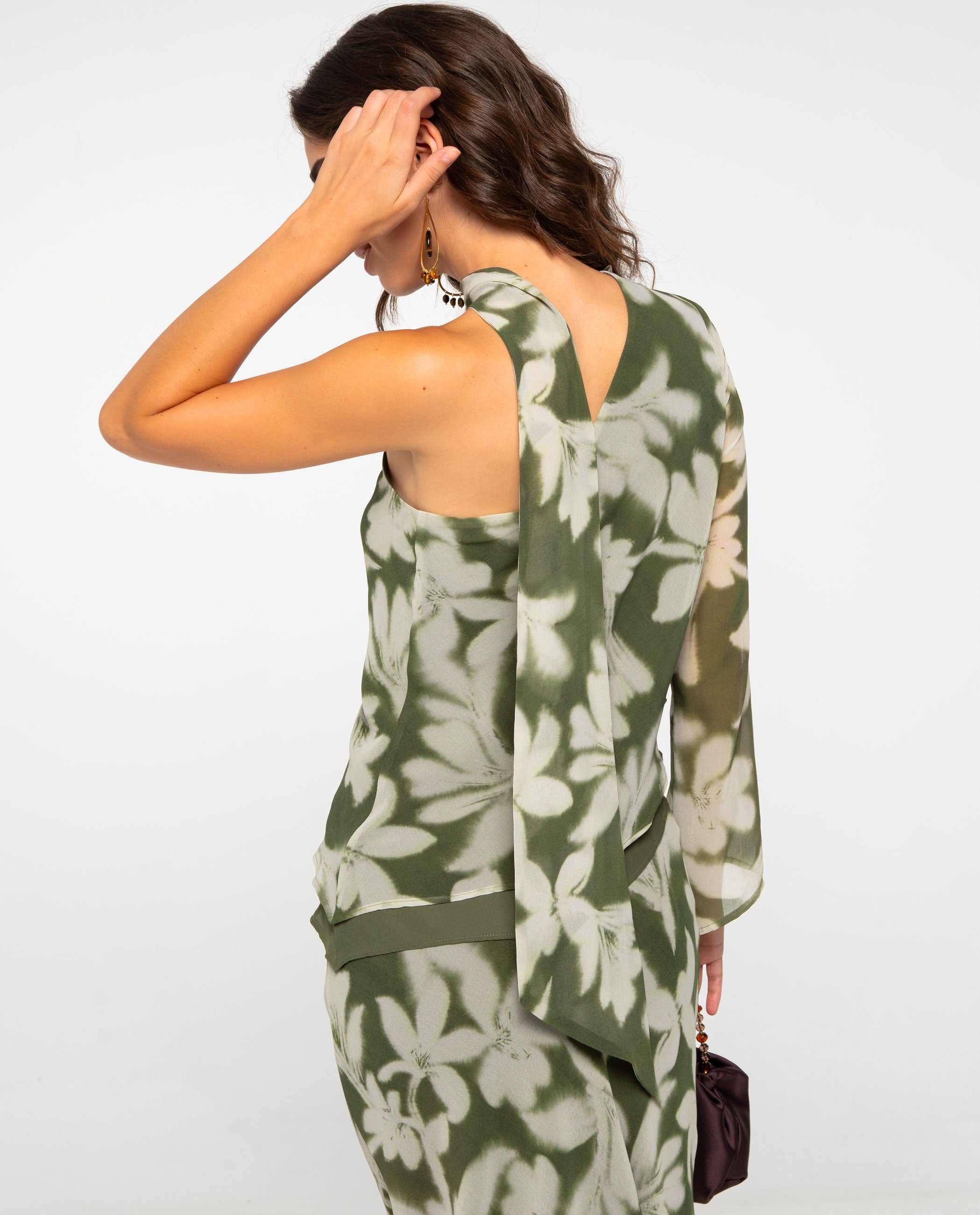 Blusa Assimétrica com Estampado de Flores Verde-2