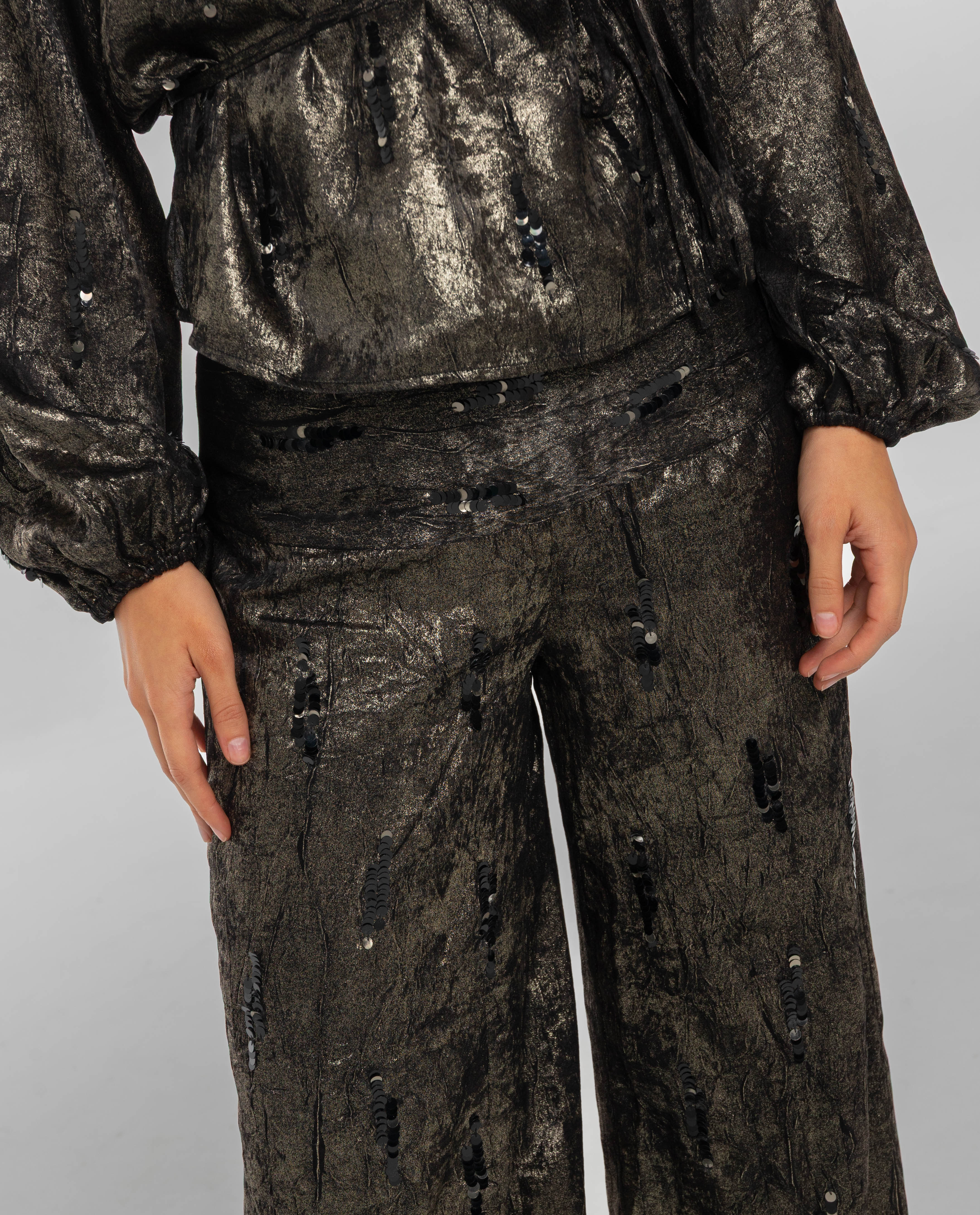 Calças com Pala e Bordado de Lantejoulas Preto-4