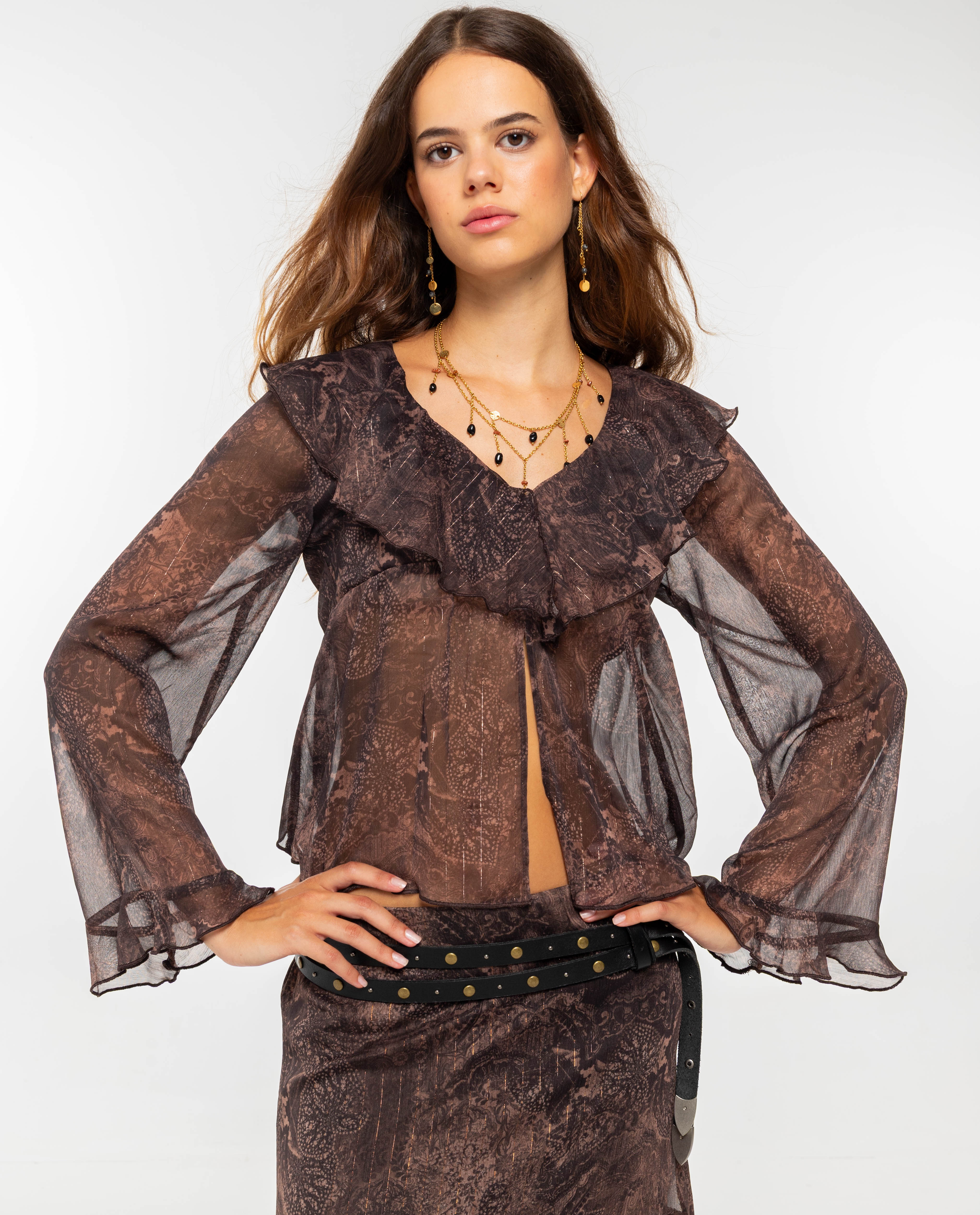 Blusa de Manga Comprida em Gase Estampada Boho com Folhos Castanho-1