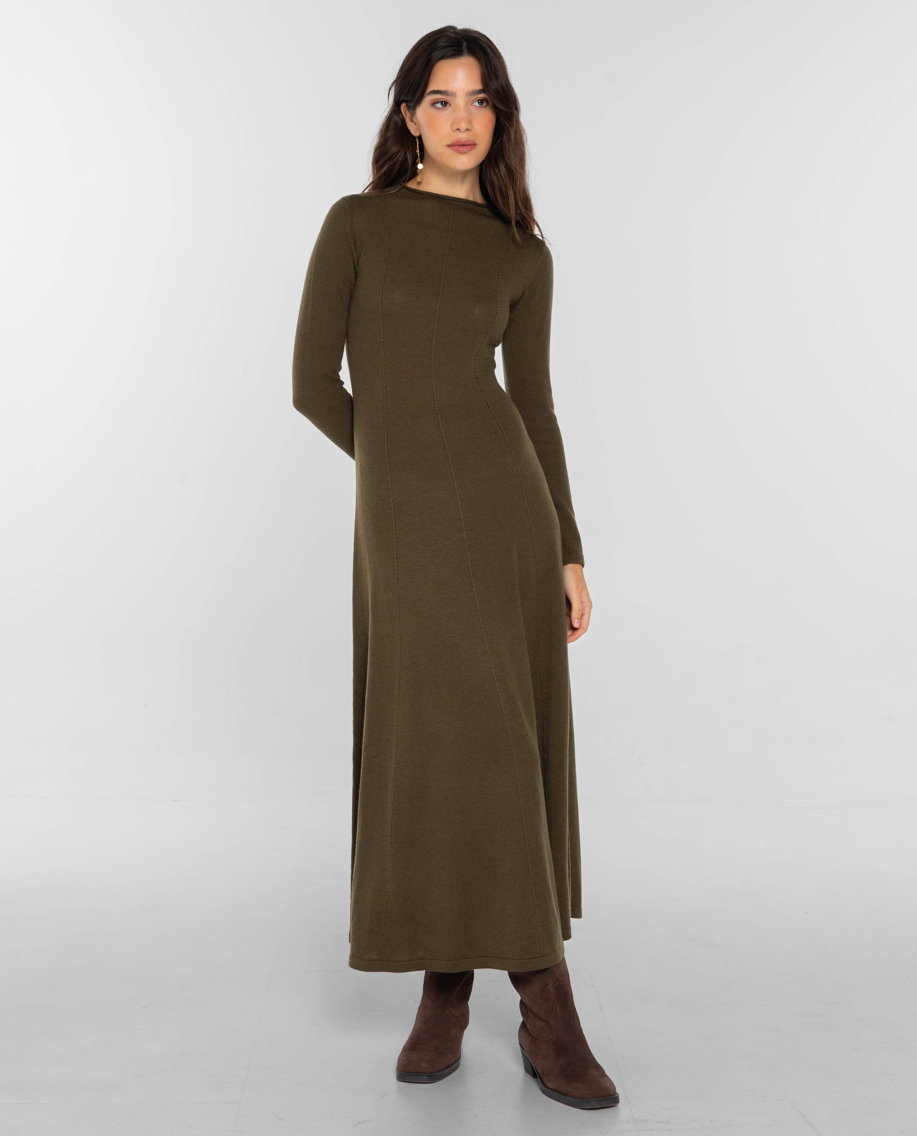 Imagem 0 de Vestido de Malha com Peças Evasé