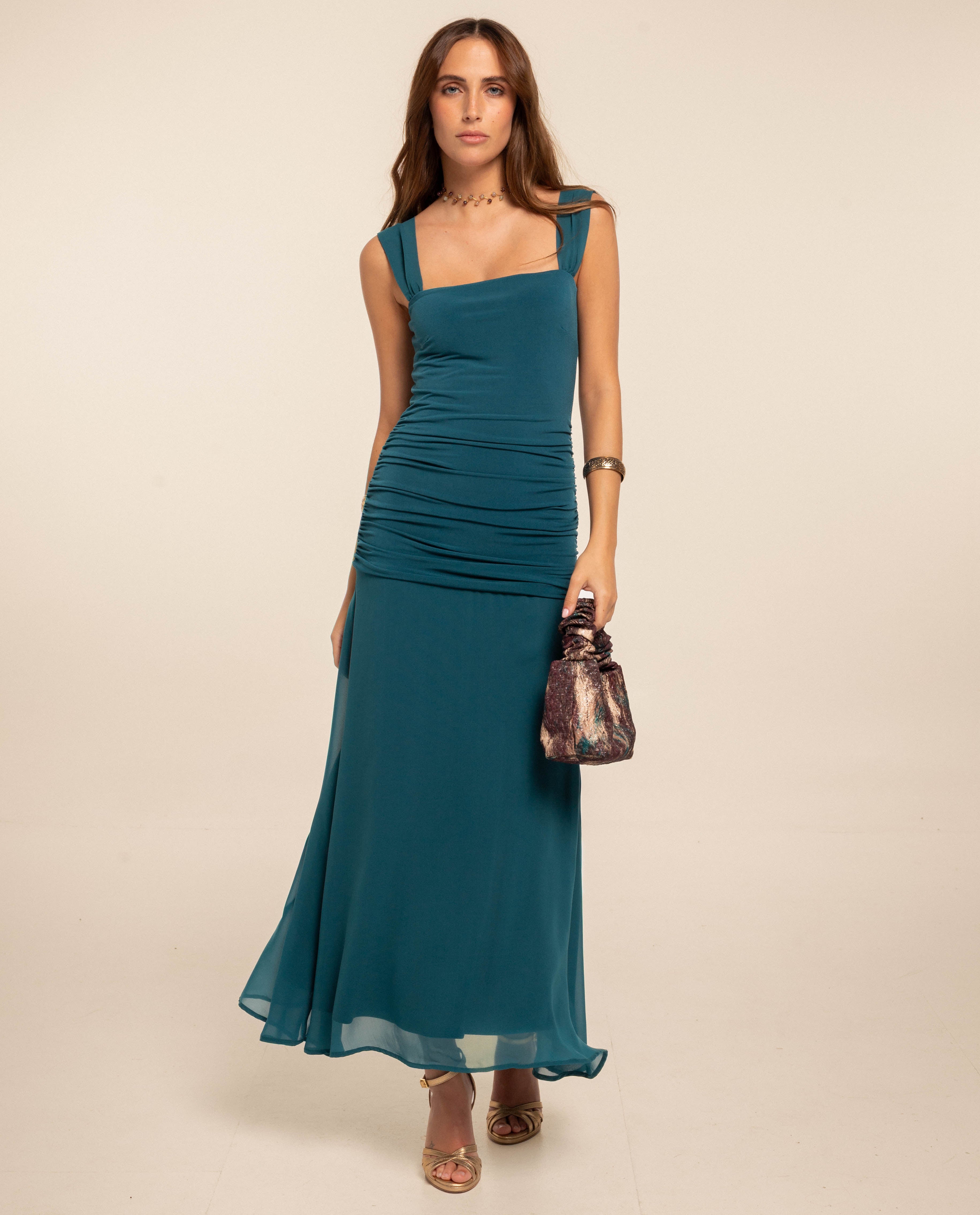 Imagem 0 de Vestido Midi com Corpo Drapeado e Saia de Gaze