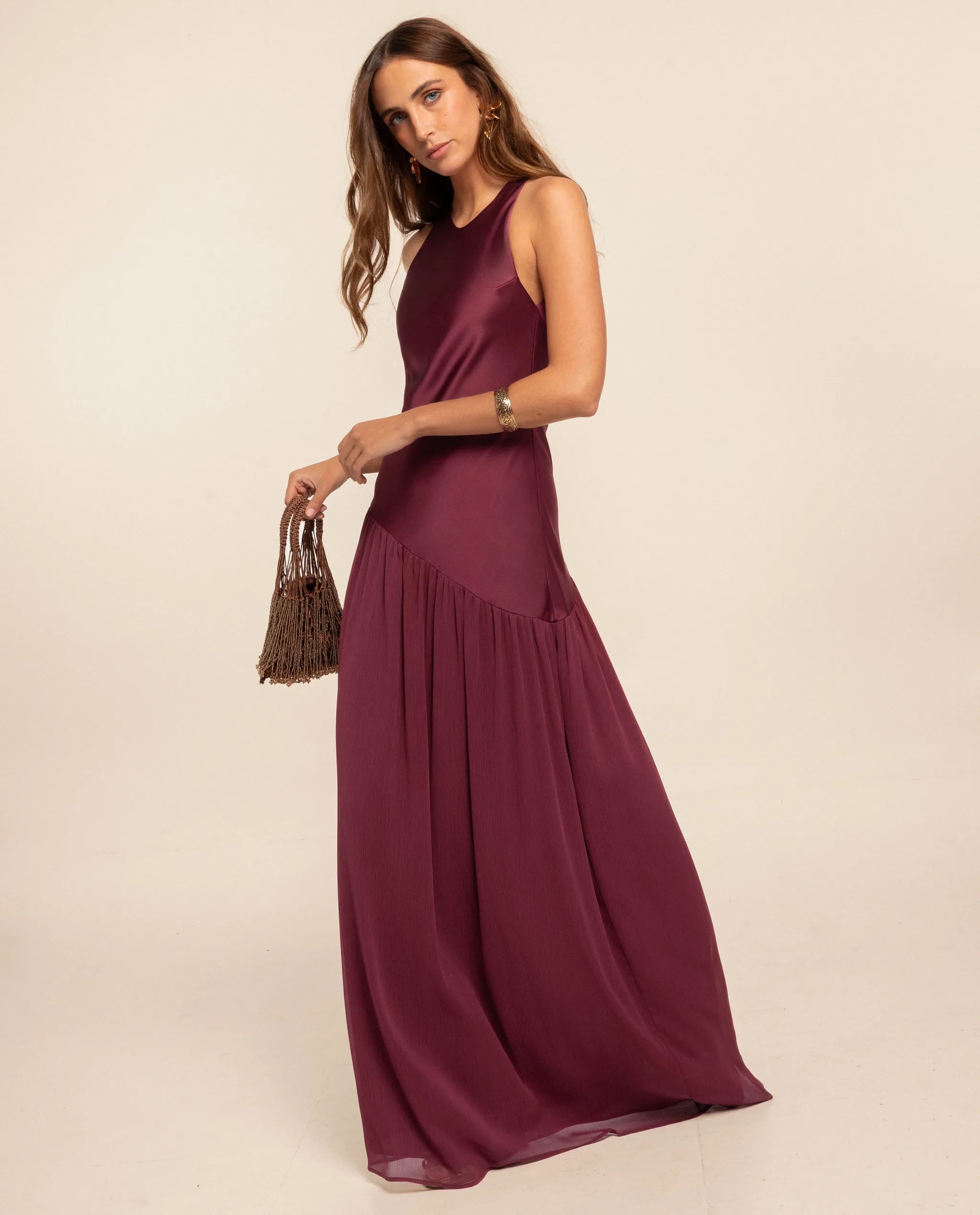 Vestido Comprido com Corte Assimétrico e Costas Descobertas Vermelho-2