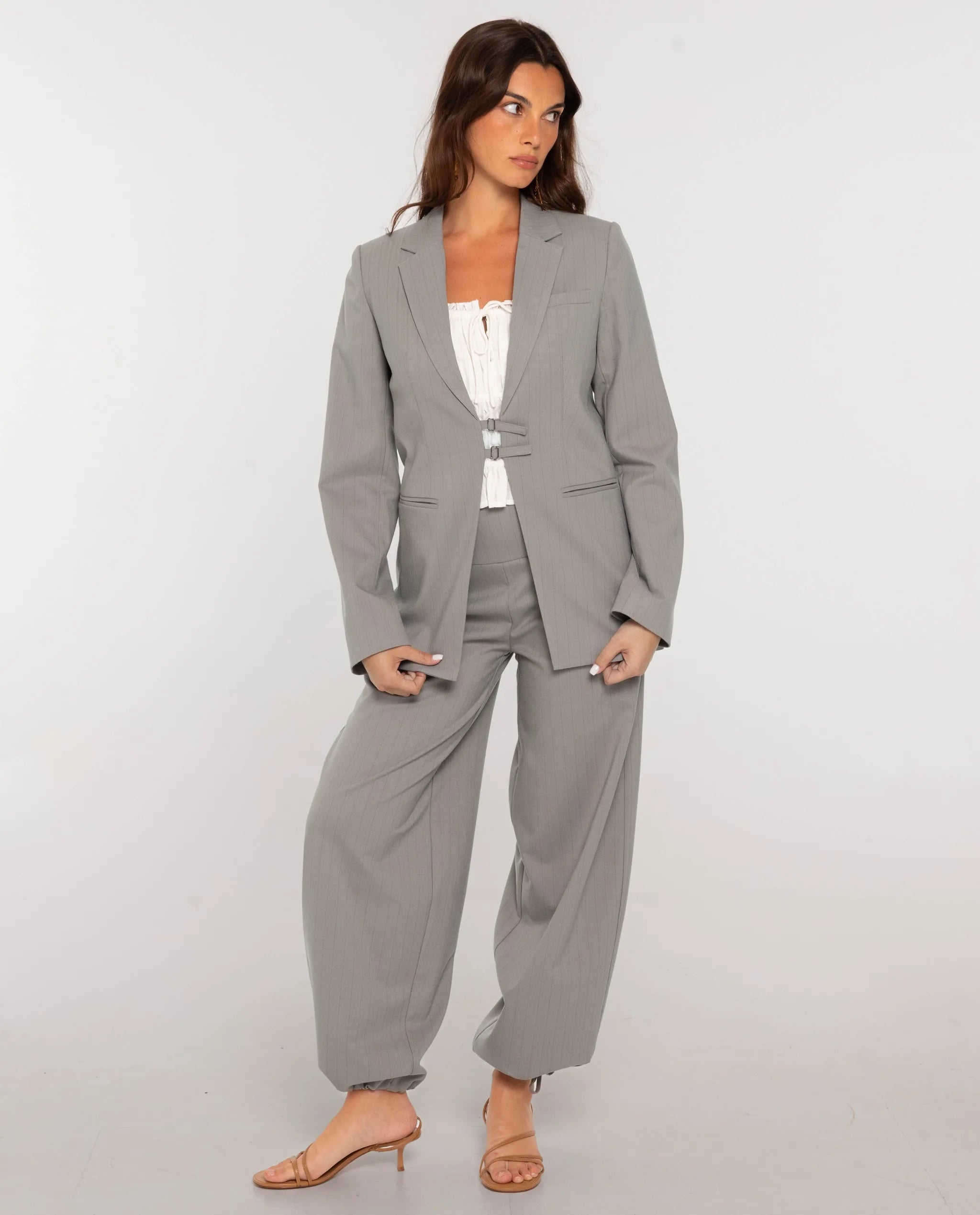 Blazer de Fato com Fecho de Fivelas Cinzento-5