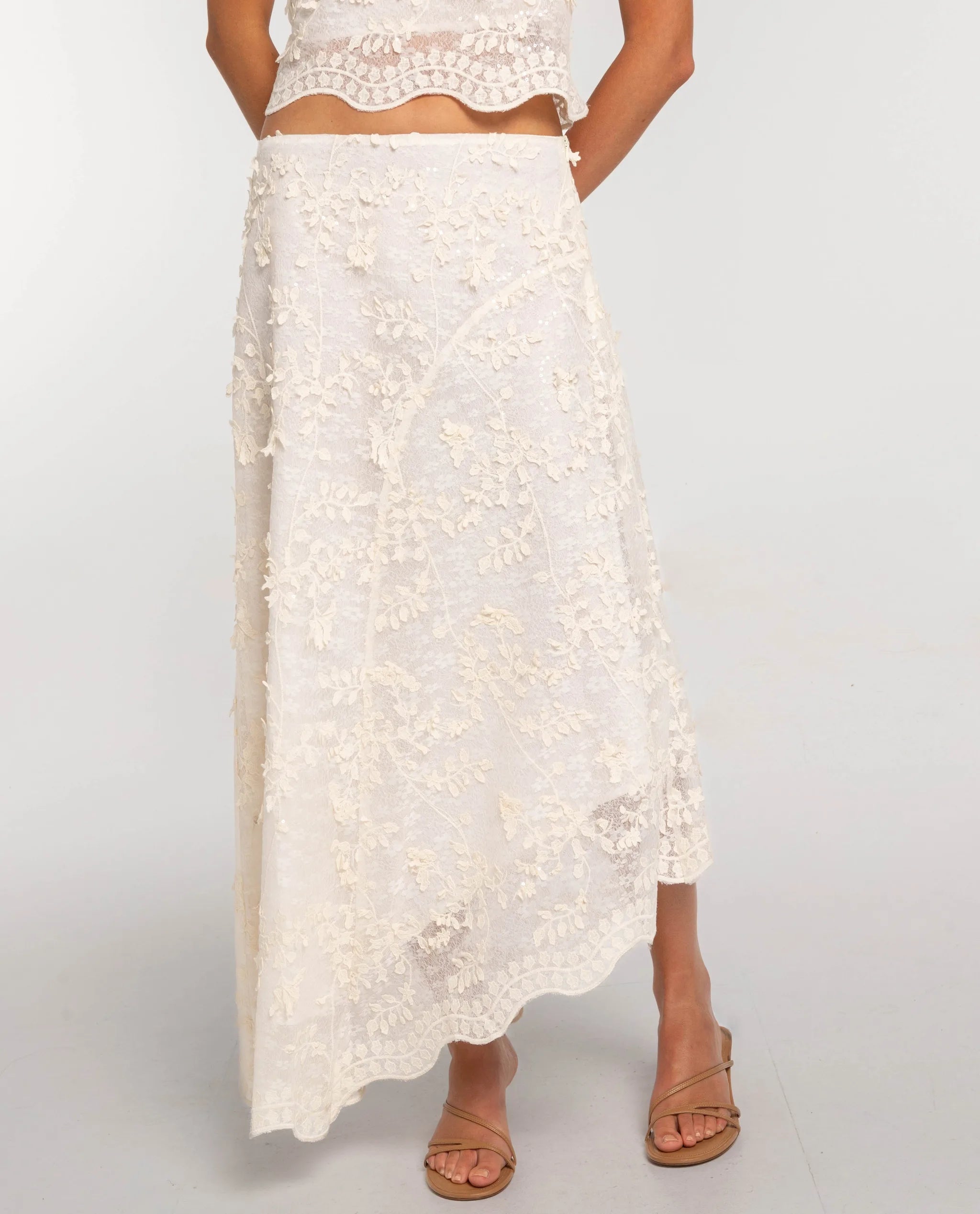 Saia Midi com Bordado Floral e Bainha Assimétrica Branco-2