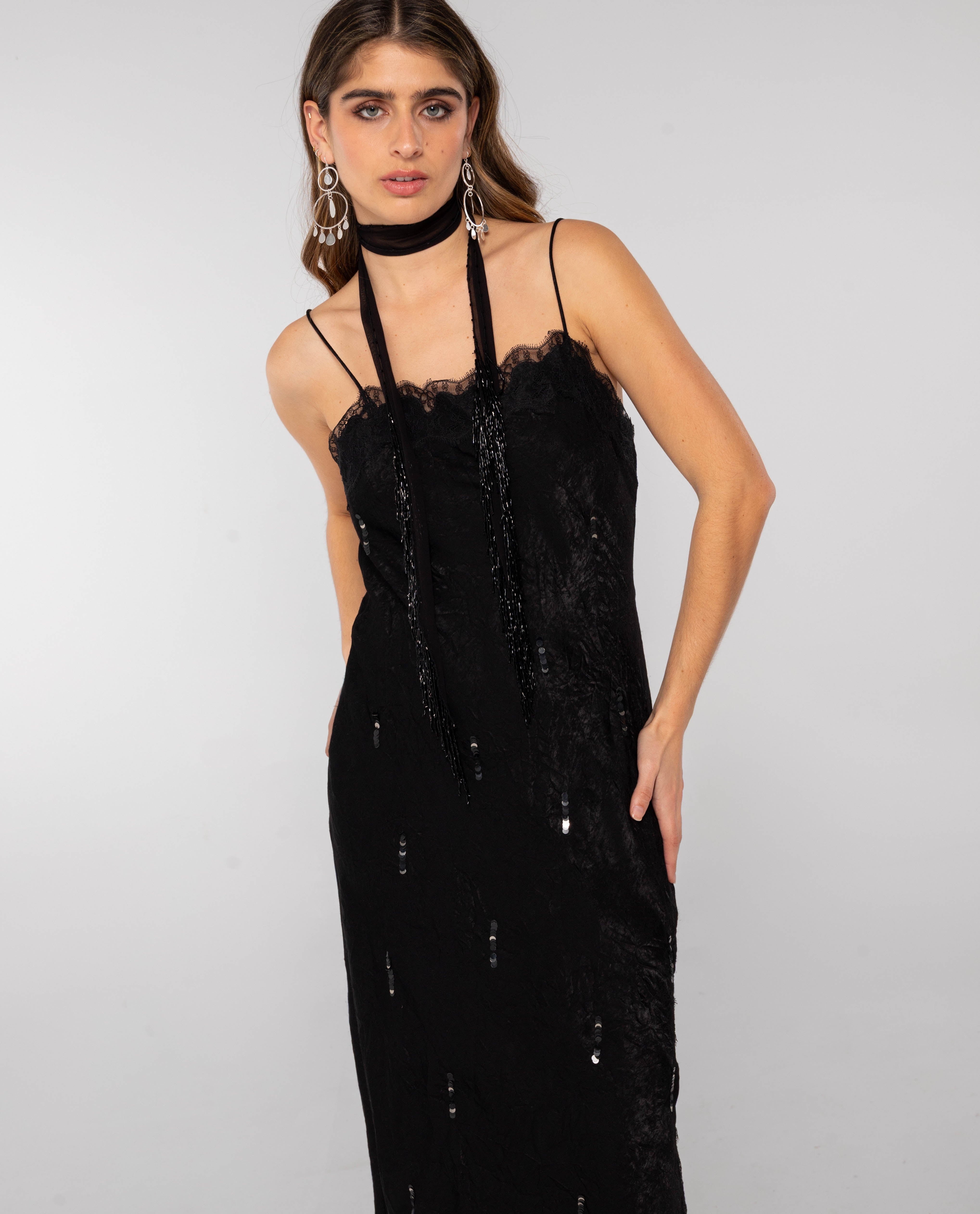 Vestido Midi Estilo Lingerie com Renda e Abertura Lateral Preto-4