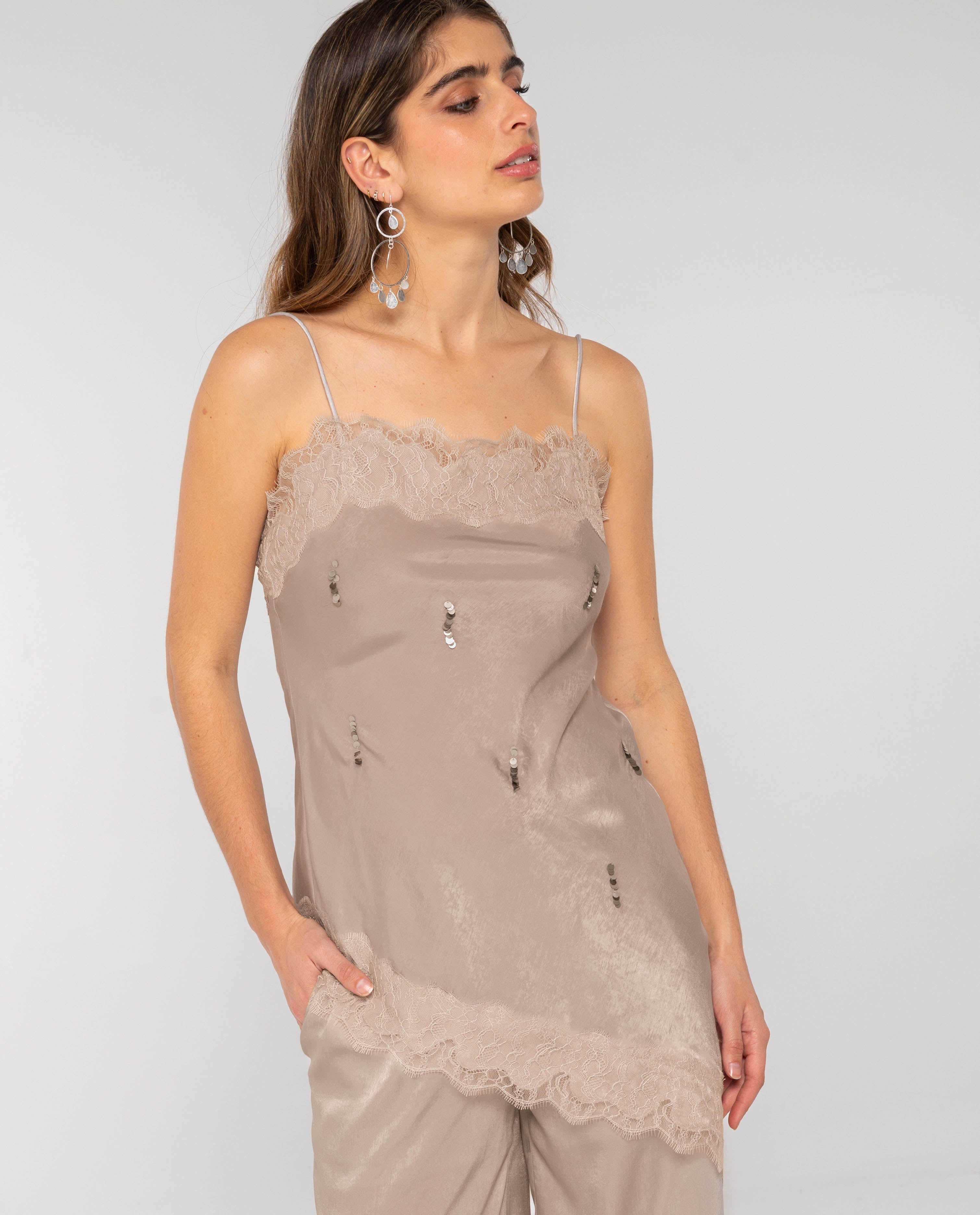 Imagem 0 de Top de Renda com Encaje e Alças