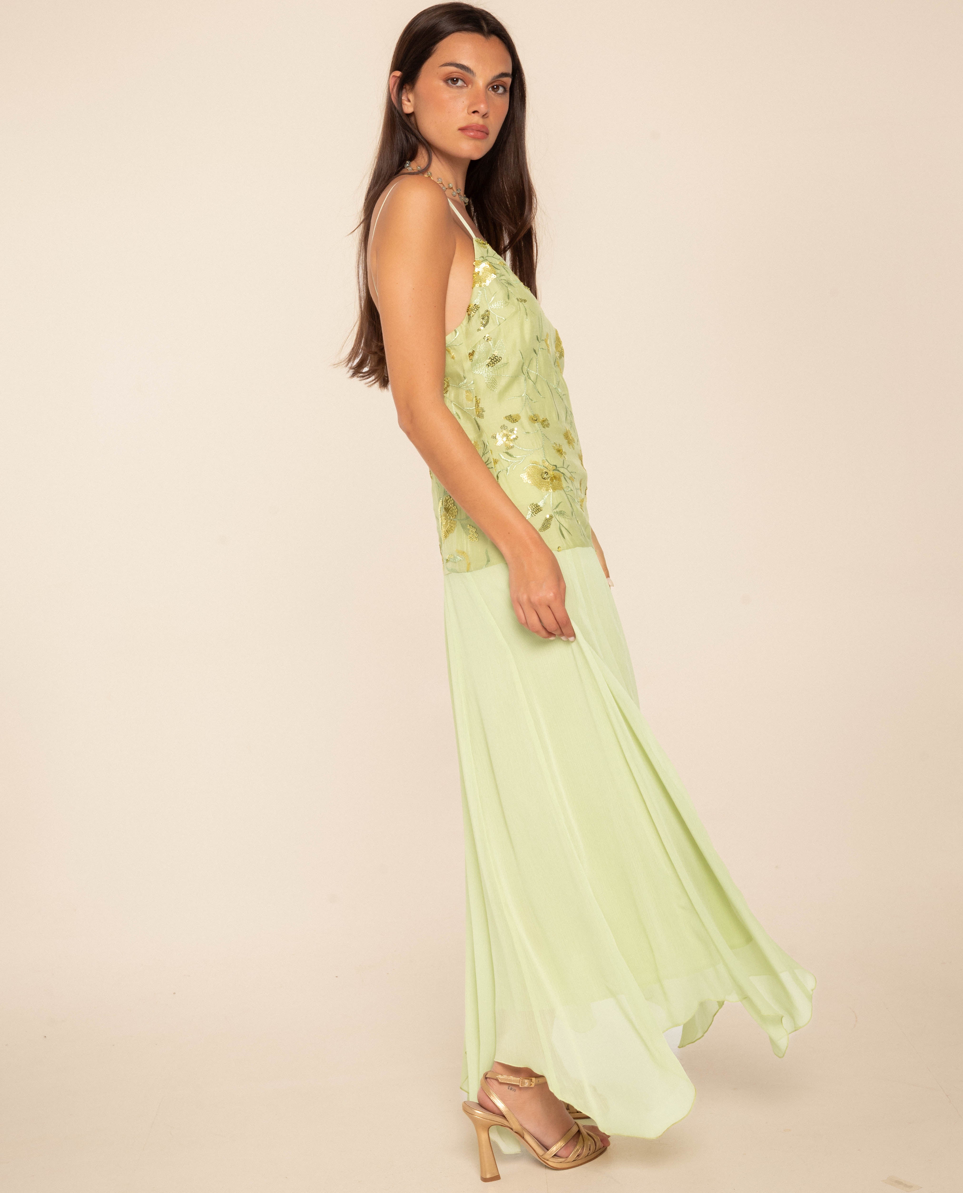Vestido Comprido com Corpo de Bordados e Gase Verde-claro-2