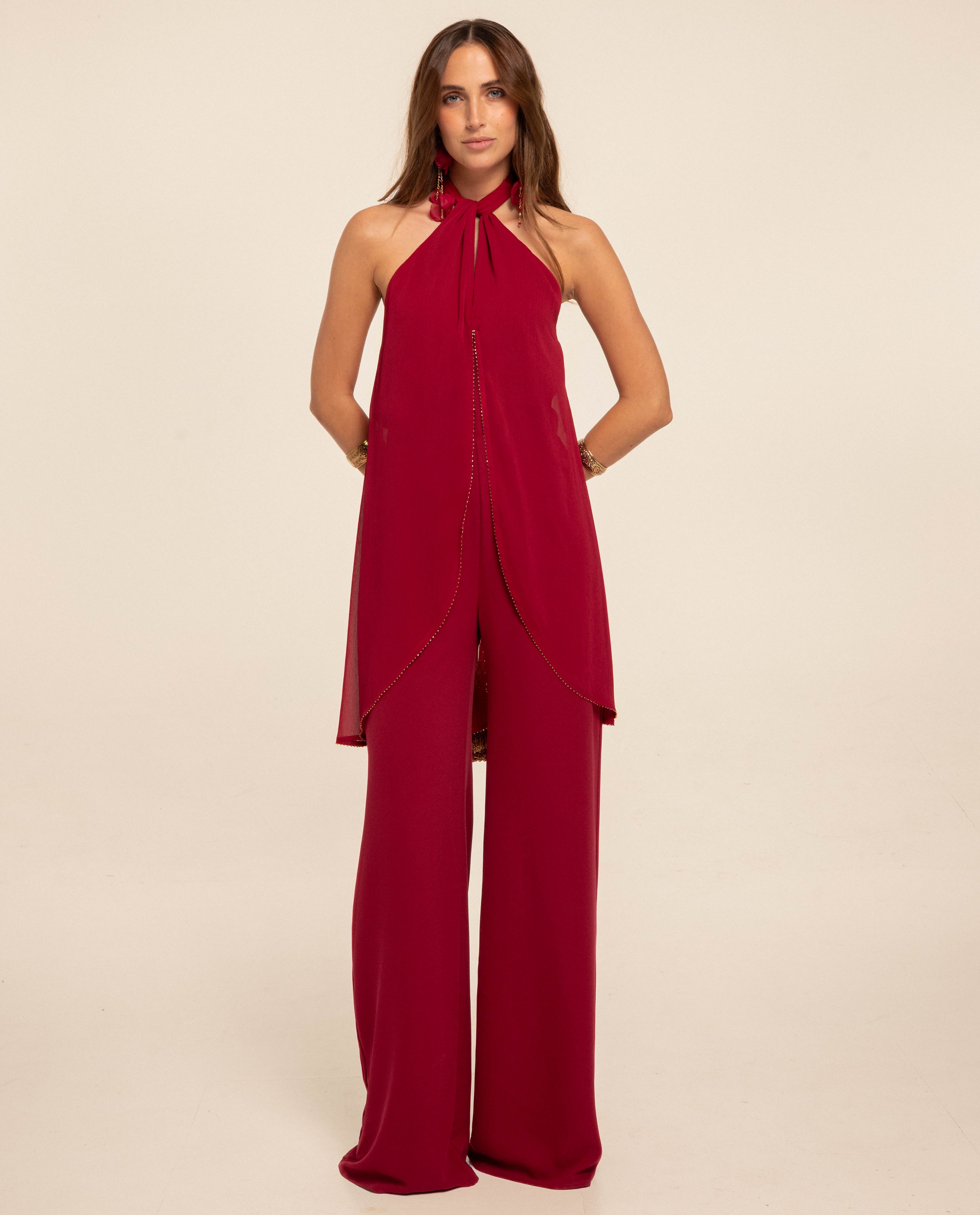 Macacão Comprido com Decote Halter e Perna Larga Vermelho-2