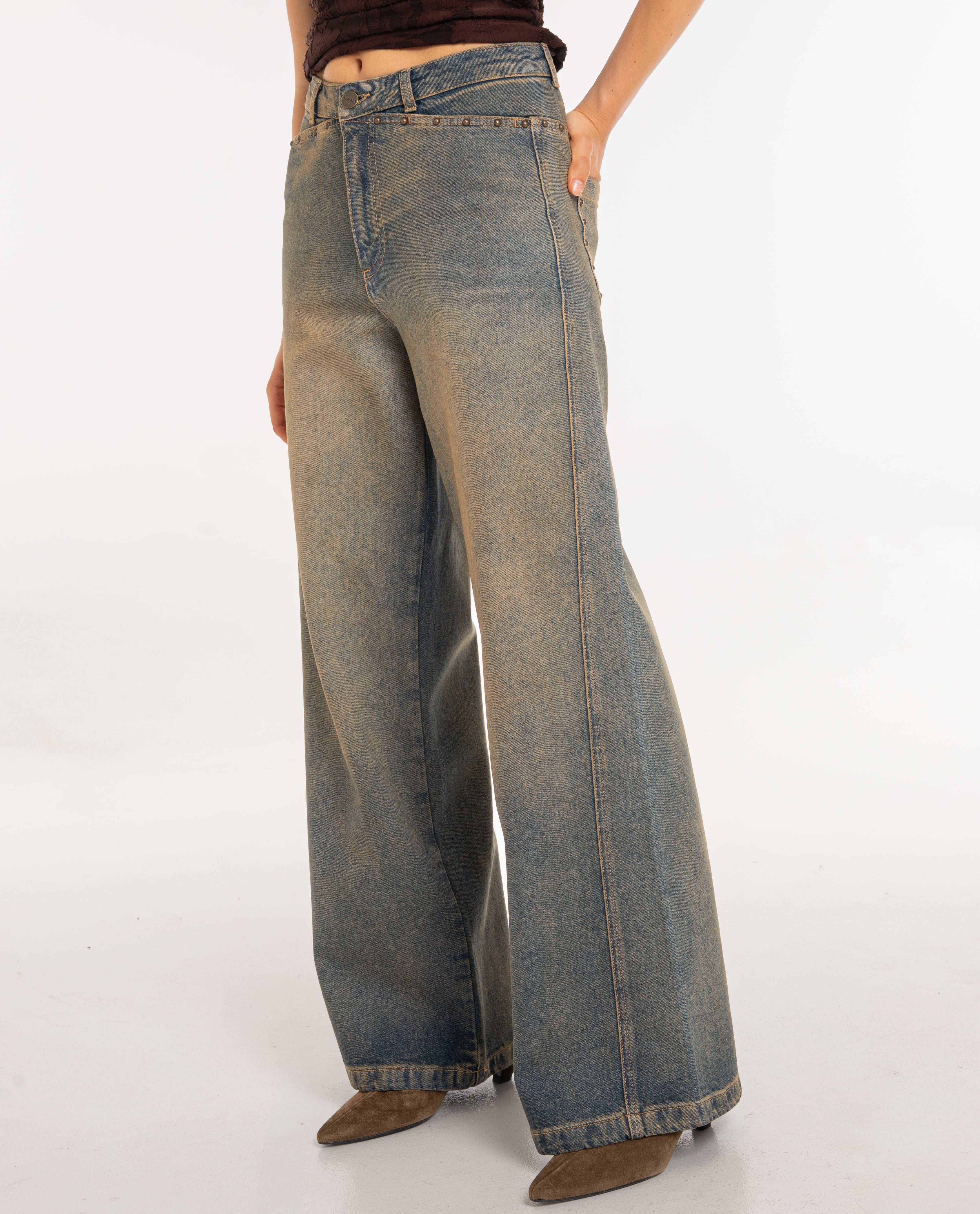 Calças Largas Jeans de Cintura Subida e Silhueta Baggy com Rebites Azul-2