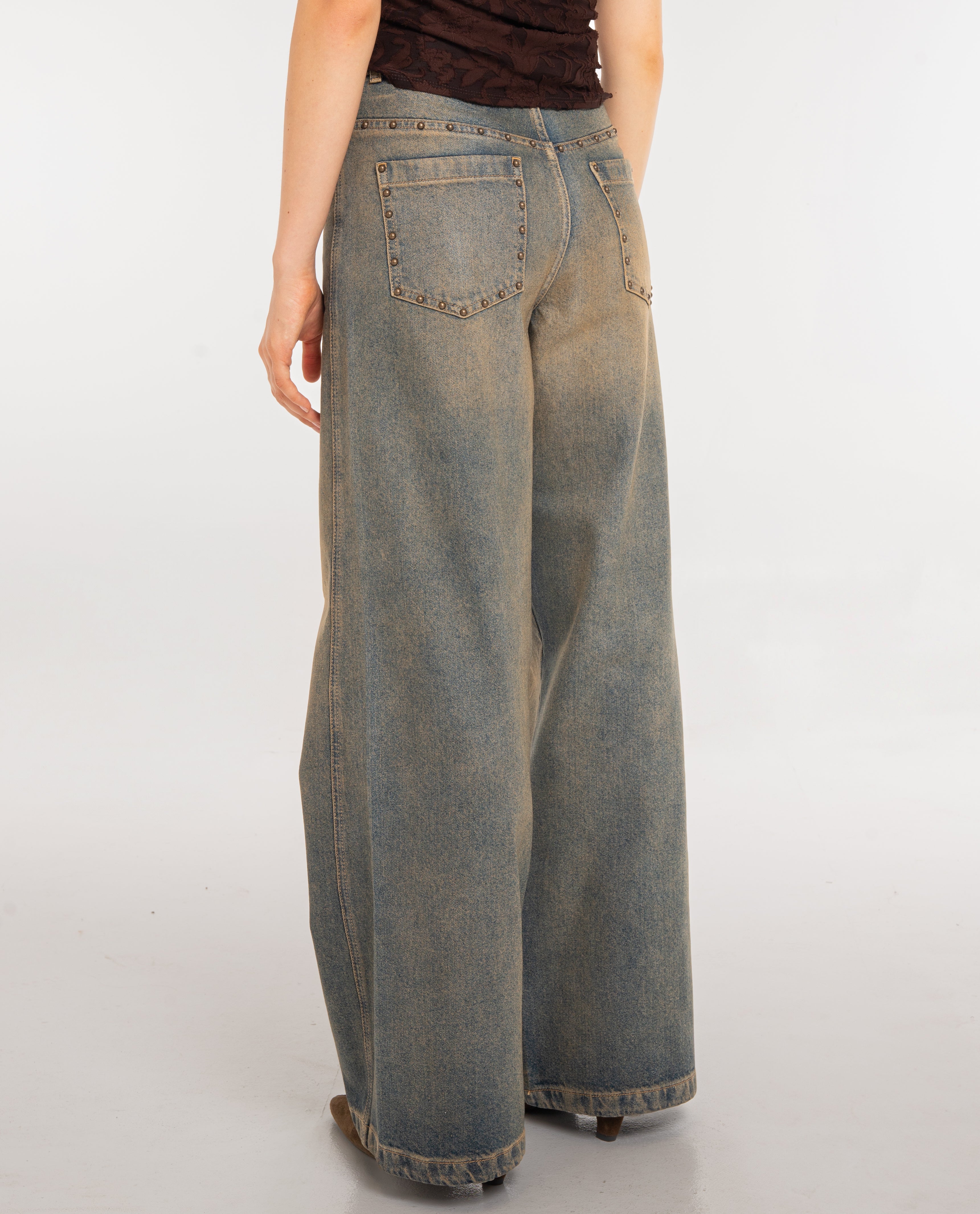 Calças Largas Jeans de Cintura Subida e Silhueta Baggy com Rebites Azul-3