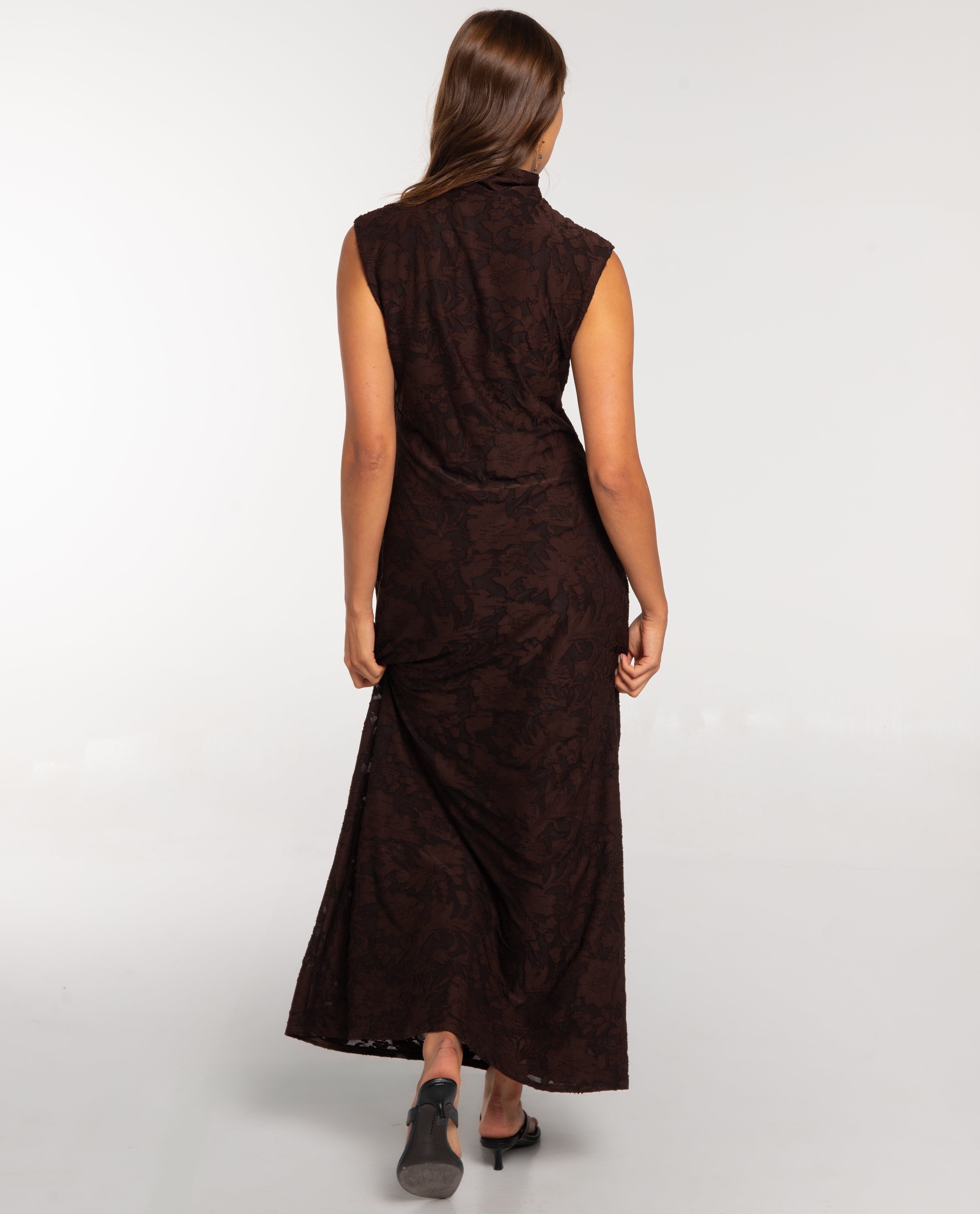 Vestido Midi de Devoré Floral Castanho-3