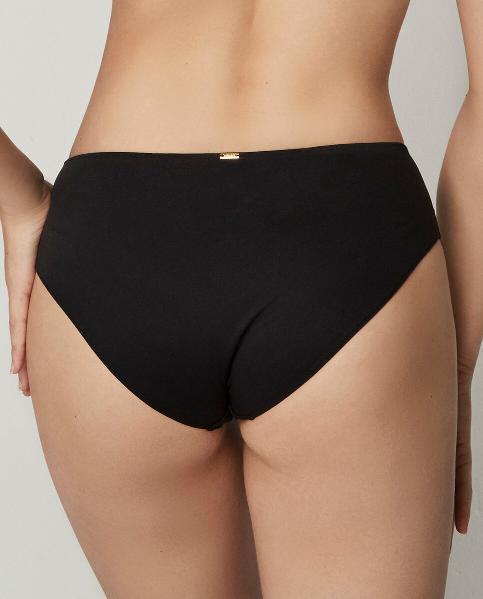 Cueca Clássica com Renda Floral Preto-2