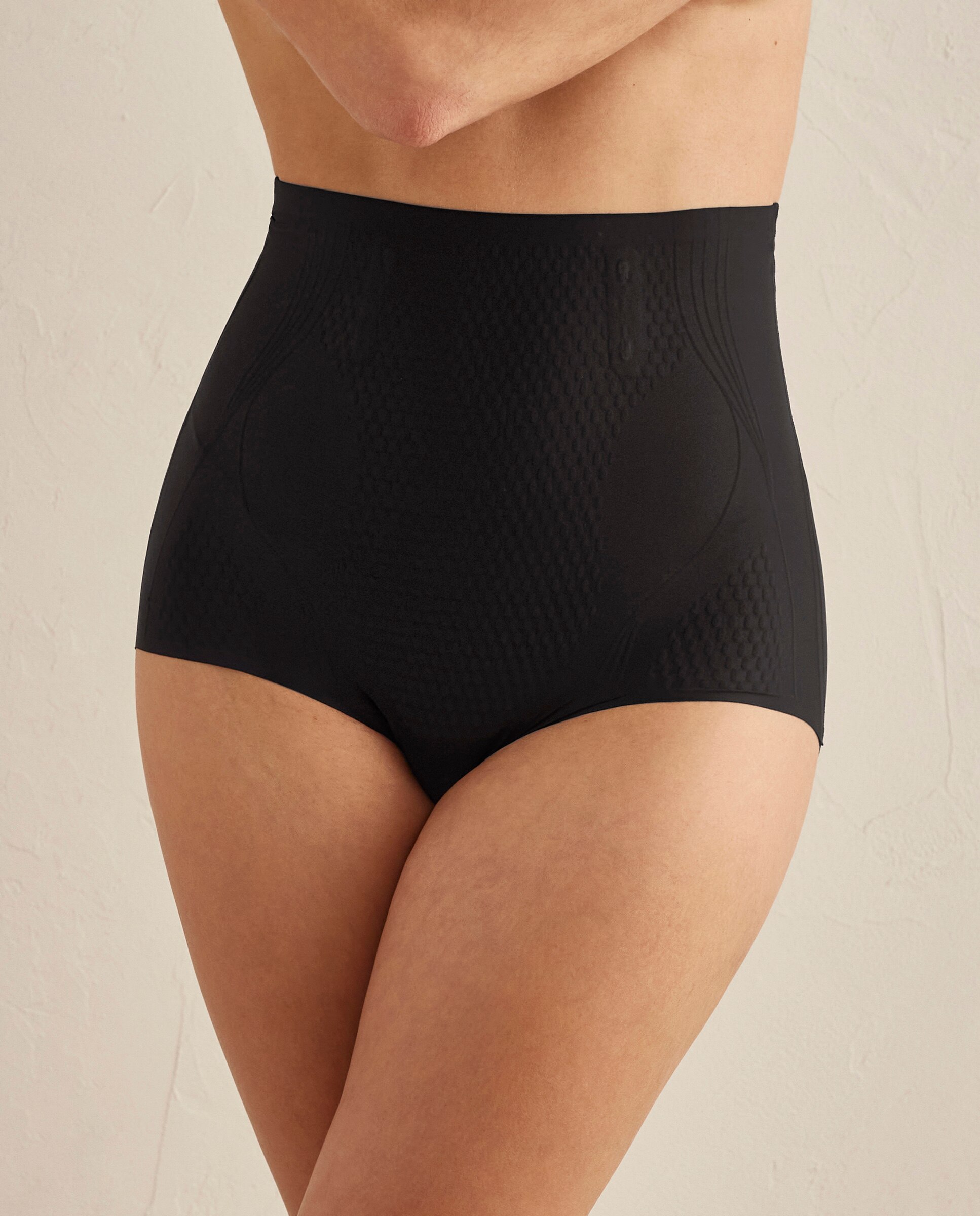 Imagem 0 de Cueca Faja com Cintura Muito Alta e Varilha Redutora