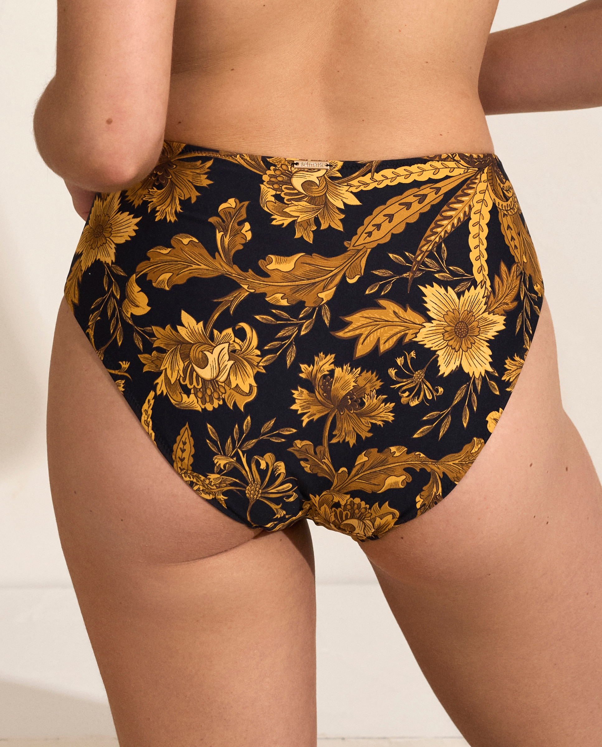 Cueca de Biquíni Alta Clássica Preto-2