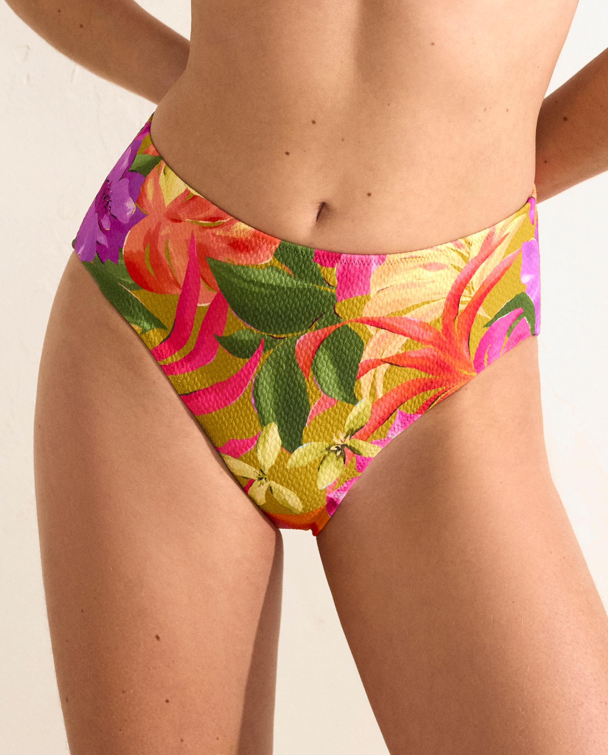 Cueca de Biquíni Alta Clássica Estampada Fúcsia-1