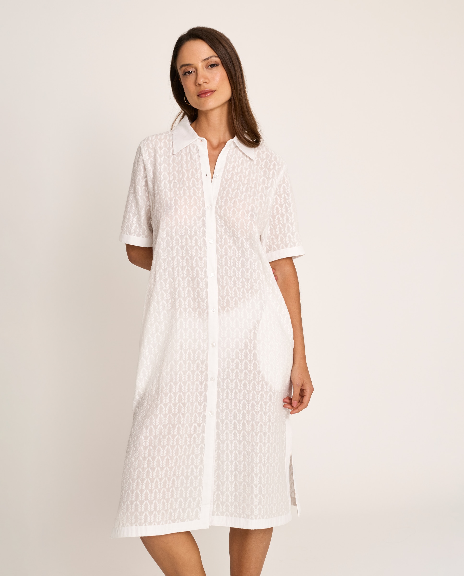 Vestido de Praia Tipo Camisa com Bolsos e Cinto, Coleção Kaleido Branco-4