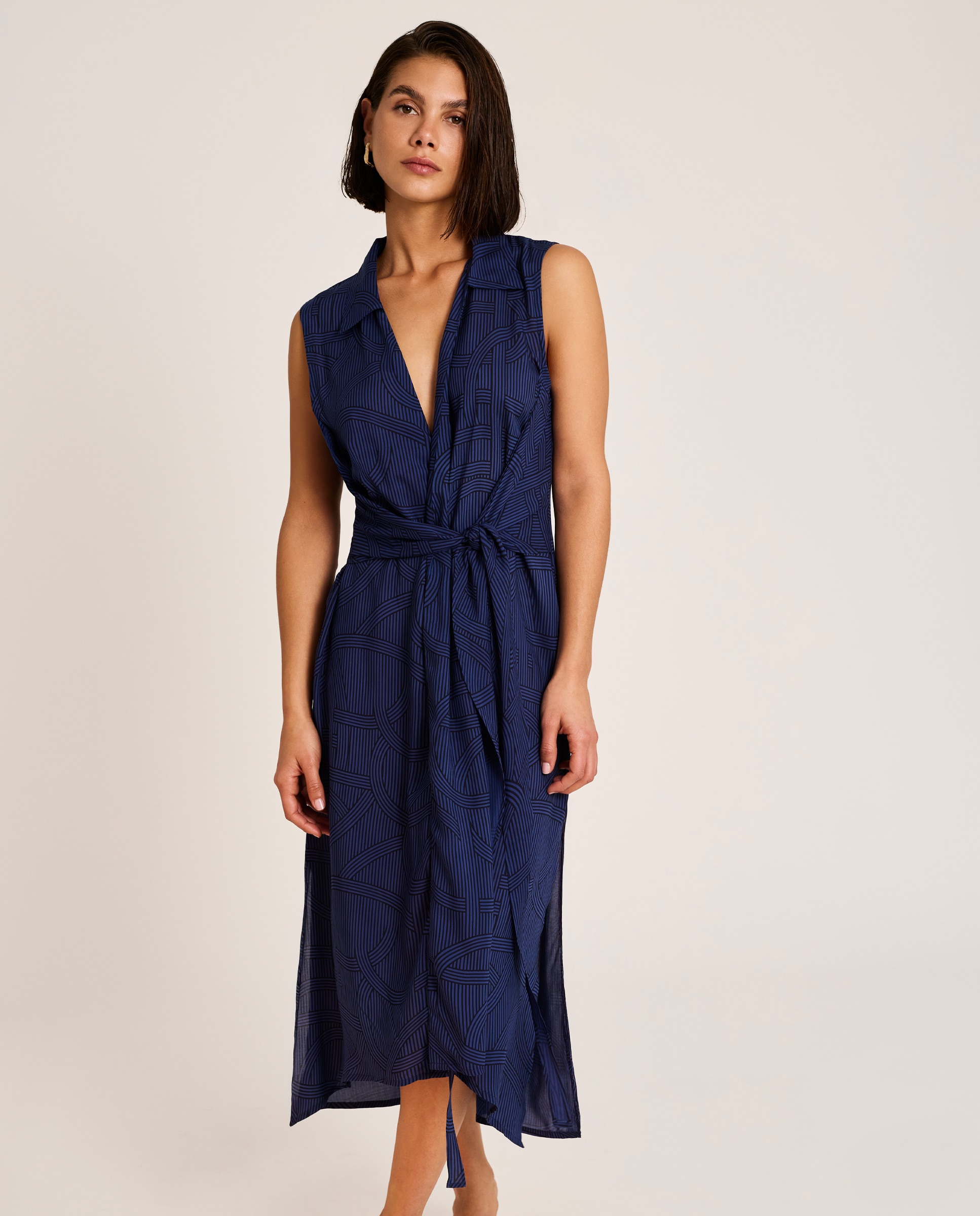 Vestido de Praia Comprido Cruzado com Gola Camisa, Coleção Reverie Azul-marinho-3