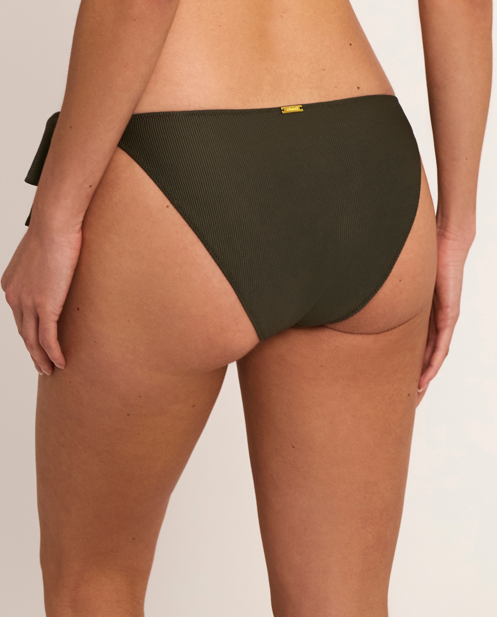 Cueca de Biquíni com Cintura Baixa e Laços Laterais de Atar, Coleção Solstice Caqui-2