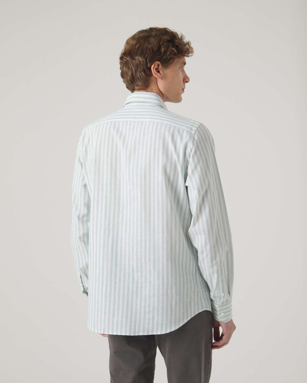 Camisa de Corte Regular Às Riscas em Verde Verde-2